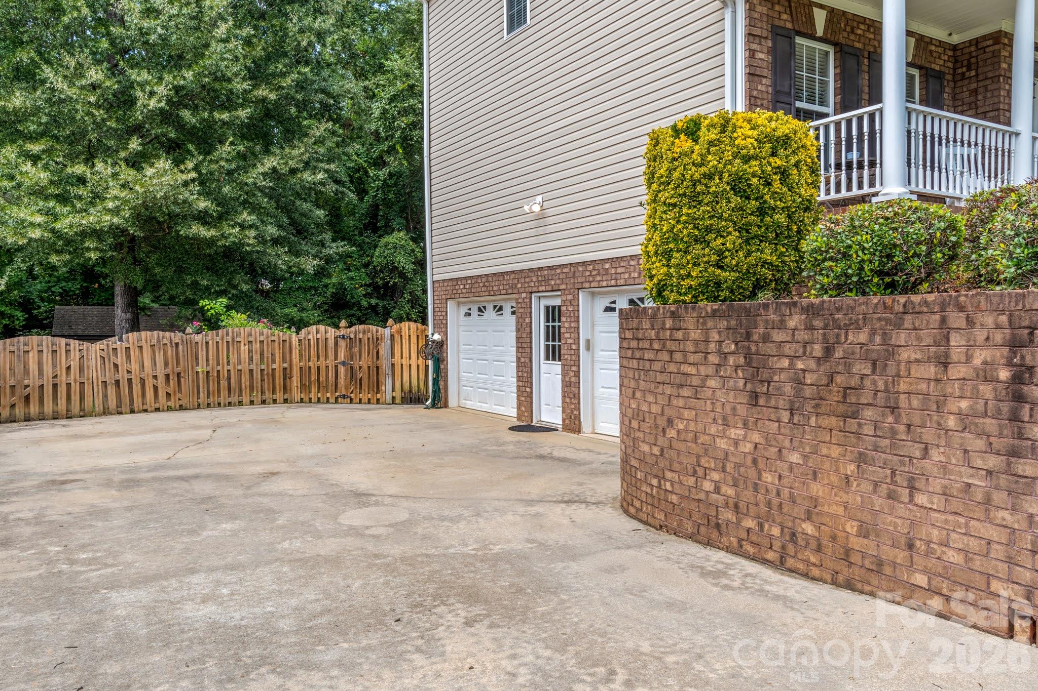 Single Family Residence at 5356 Graycliff Lane, Clemmons, photo 35 of 37