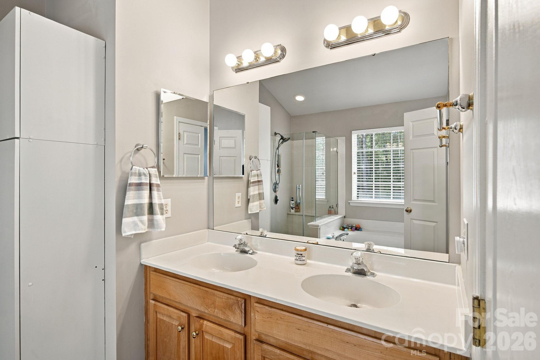 Single Family Residence at 6730 Reedy Creek Road, Charlotte, photo 24 of 48