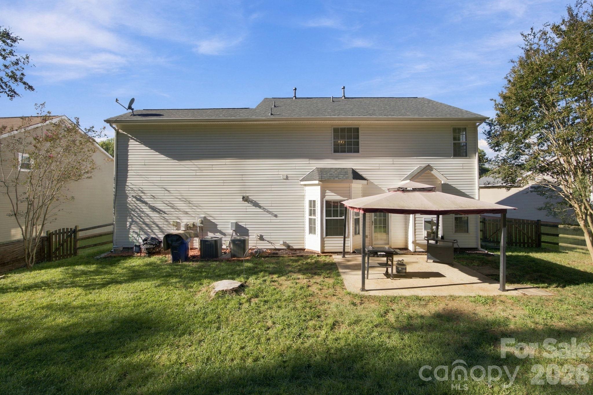 Single Family Residence at 6730 Reedy Creek Road, Charlotte, photo 28 of 48