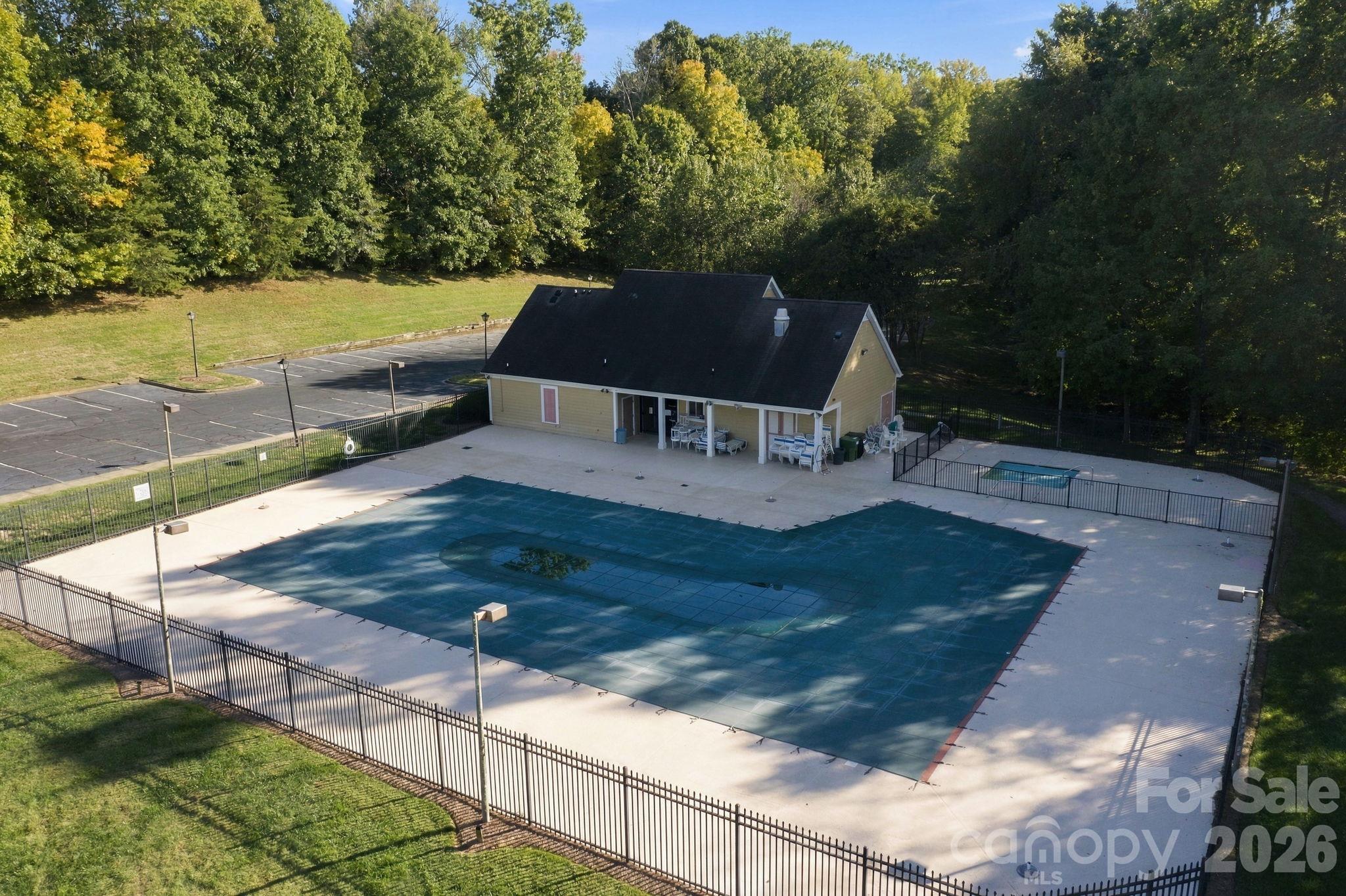 Single Family Residence at 6730 Reedy Creek Road, Charlotte, photo 40 of 48