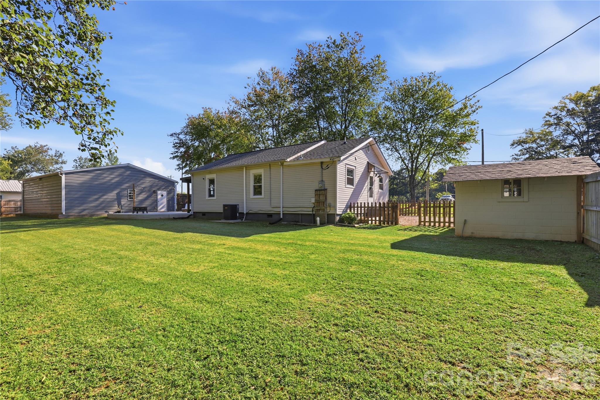 Single Family Residence at 1825 Mollys Backbone Road, Sherrills Ford, photo 26 of 30