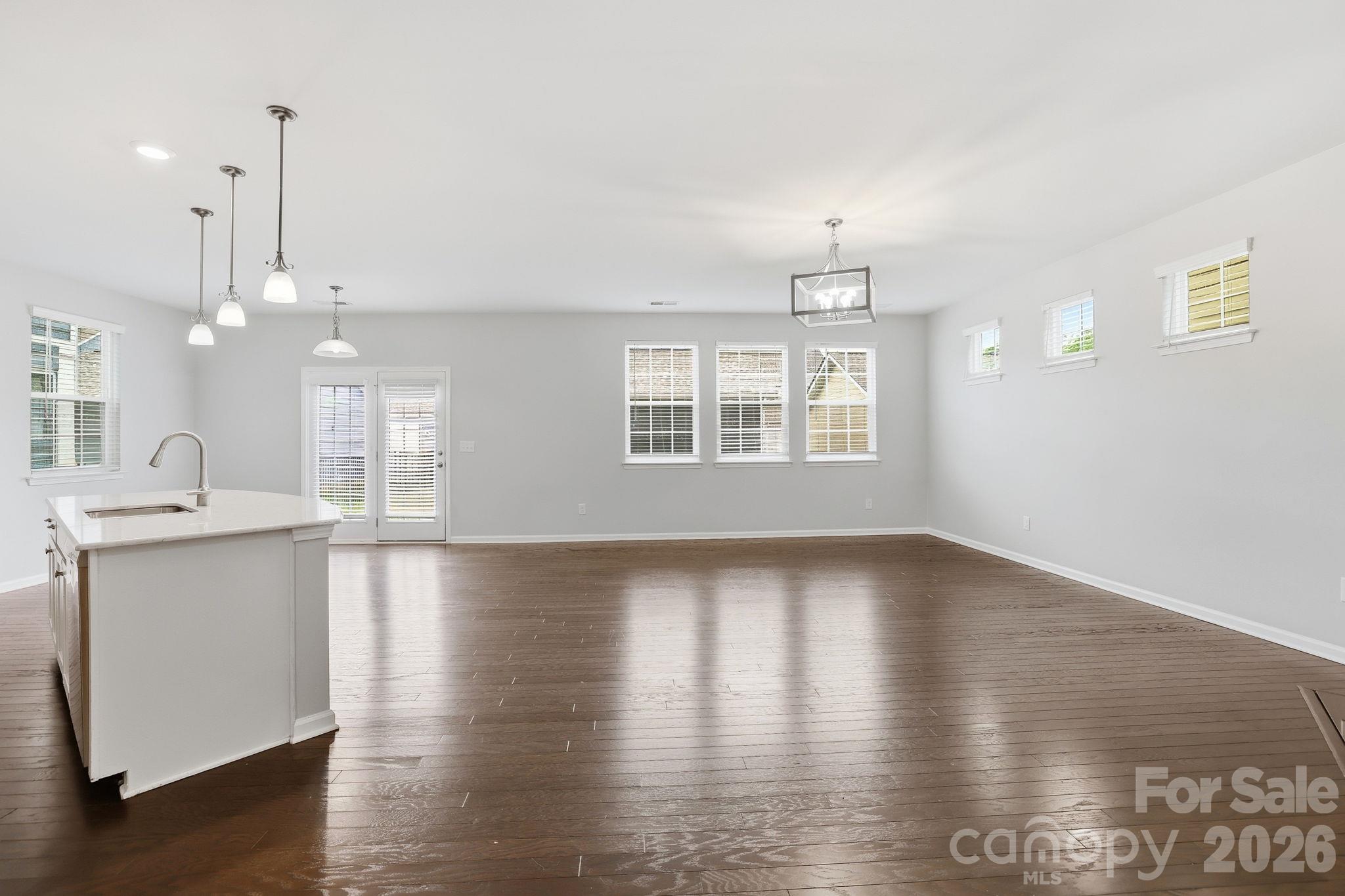 Single Family Residence at 8123 Cornhill Avenue, Charlotte, photo 14 of 37