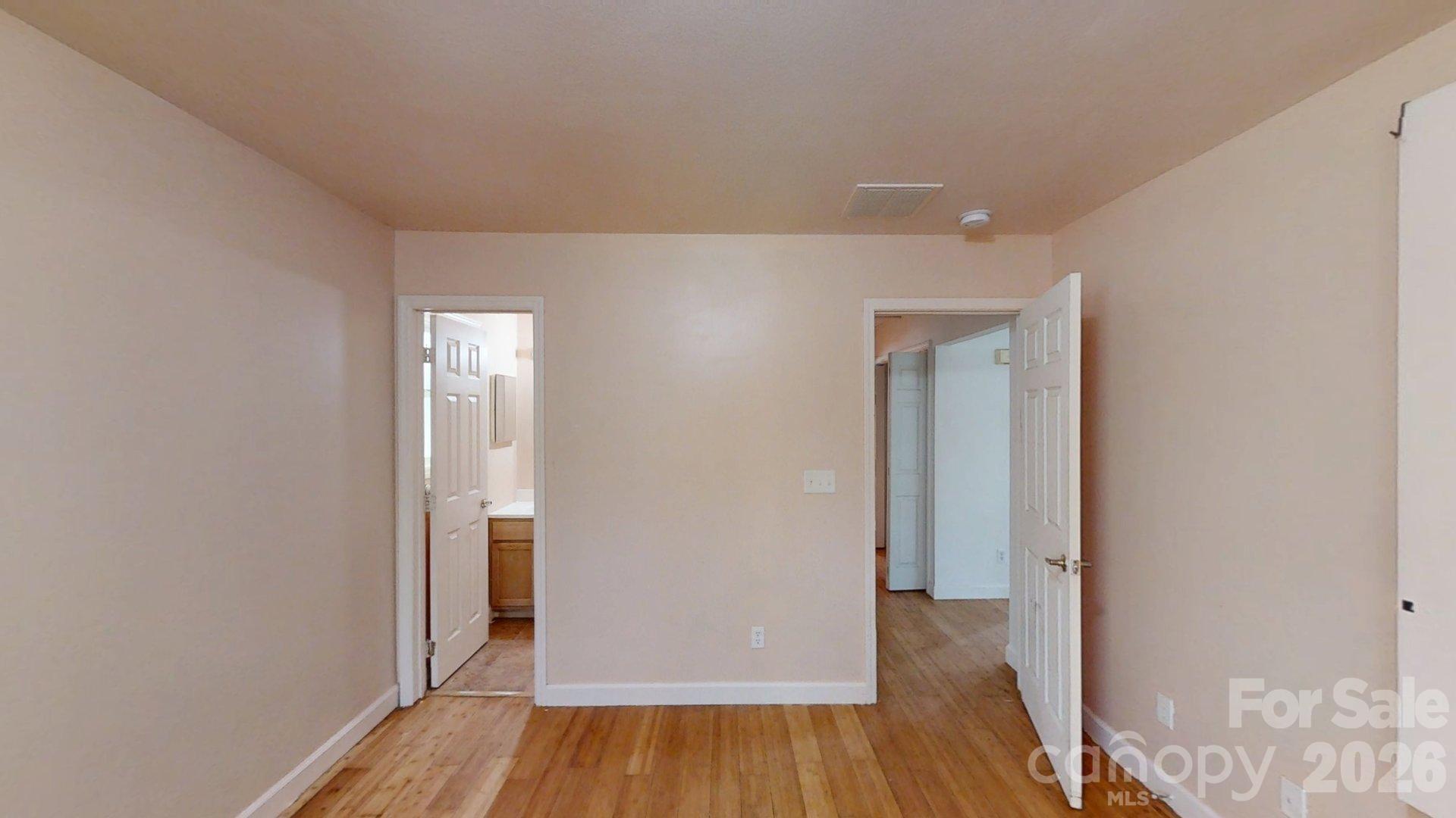 Condominium at 121 Merchant Street, Asheville, photo 13 of 45