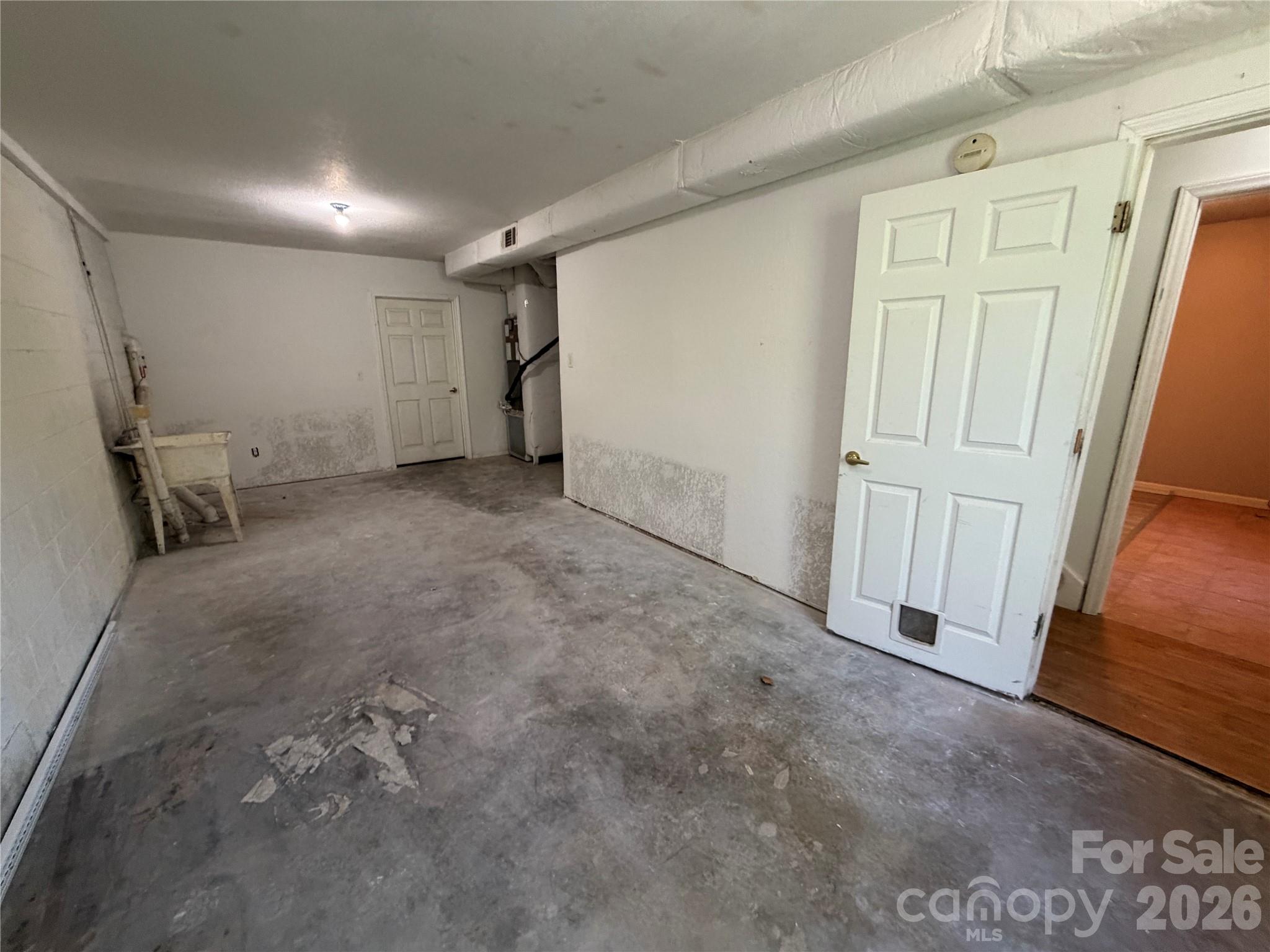 Condominium at 121 Merchant Street, Asheville, photo 35 of 45