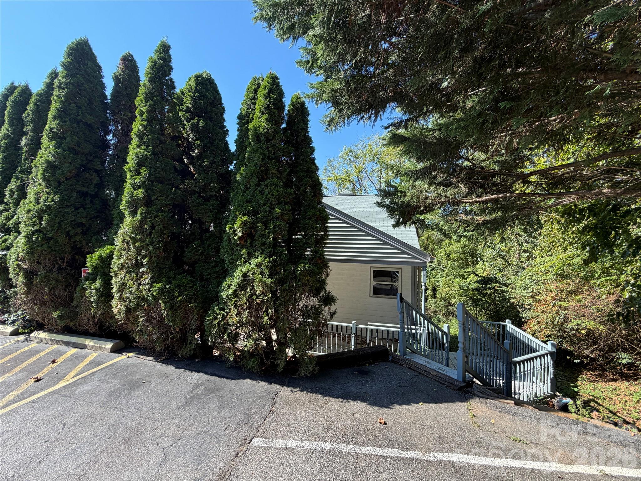 Condominium at 121 Merchant Street, Asheville, photo 41 of 45