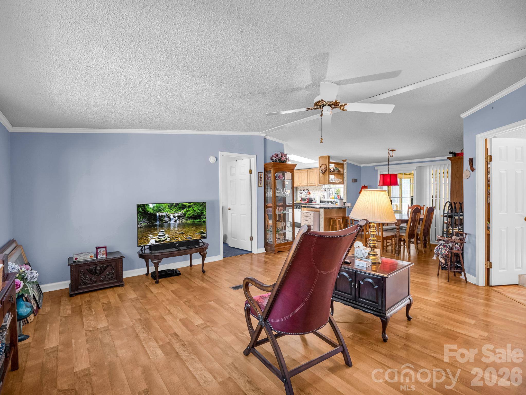 Single Family Residence at 528 Riverwind Drive, Hendersonville, photo 11 of 46