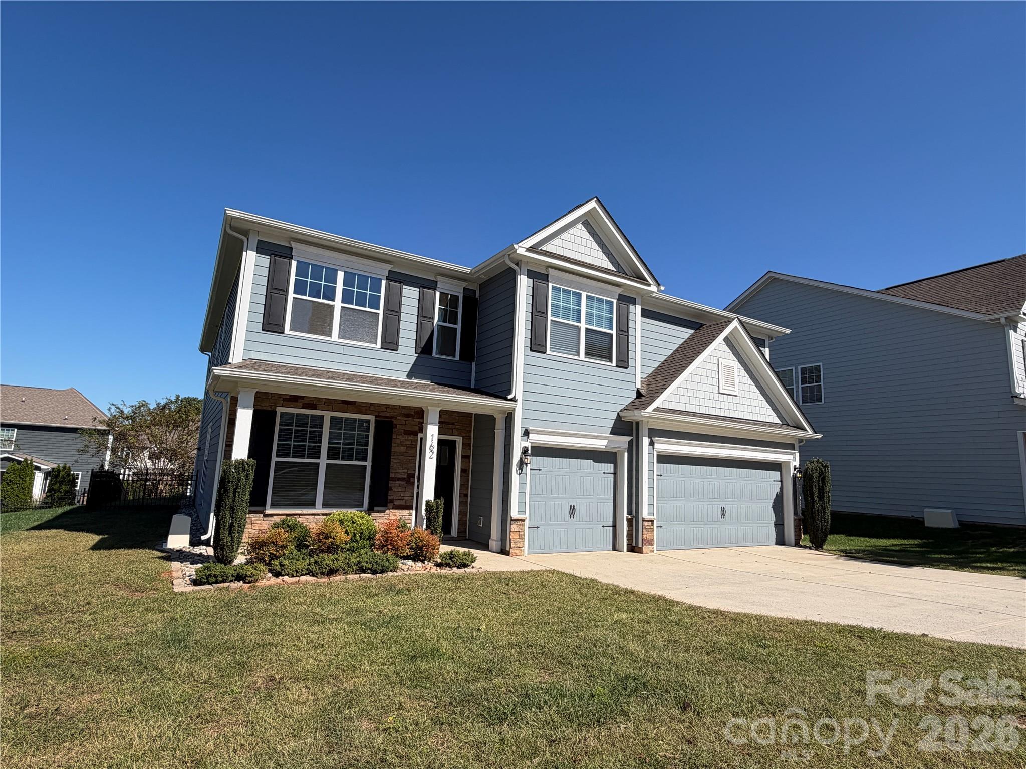 Single Family Residence at 162 Blueview Road, Mooresville, photo 2 of 44