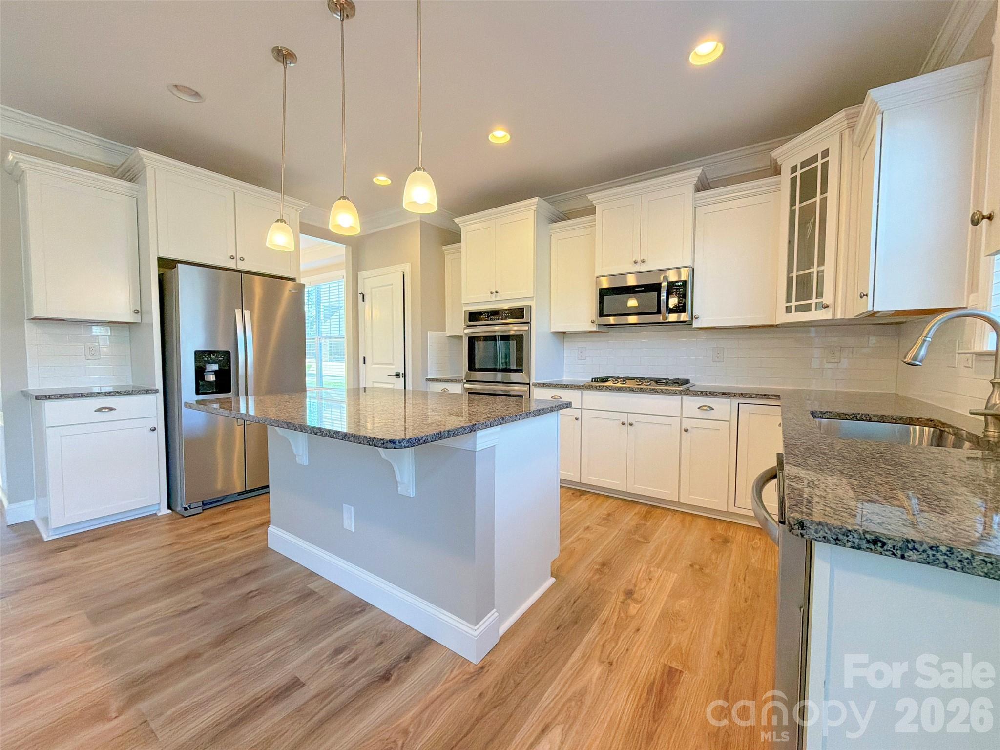 Single Family Residence at 162 Blueview Road, Mooresville, photo 9 of 44