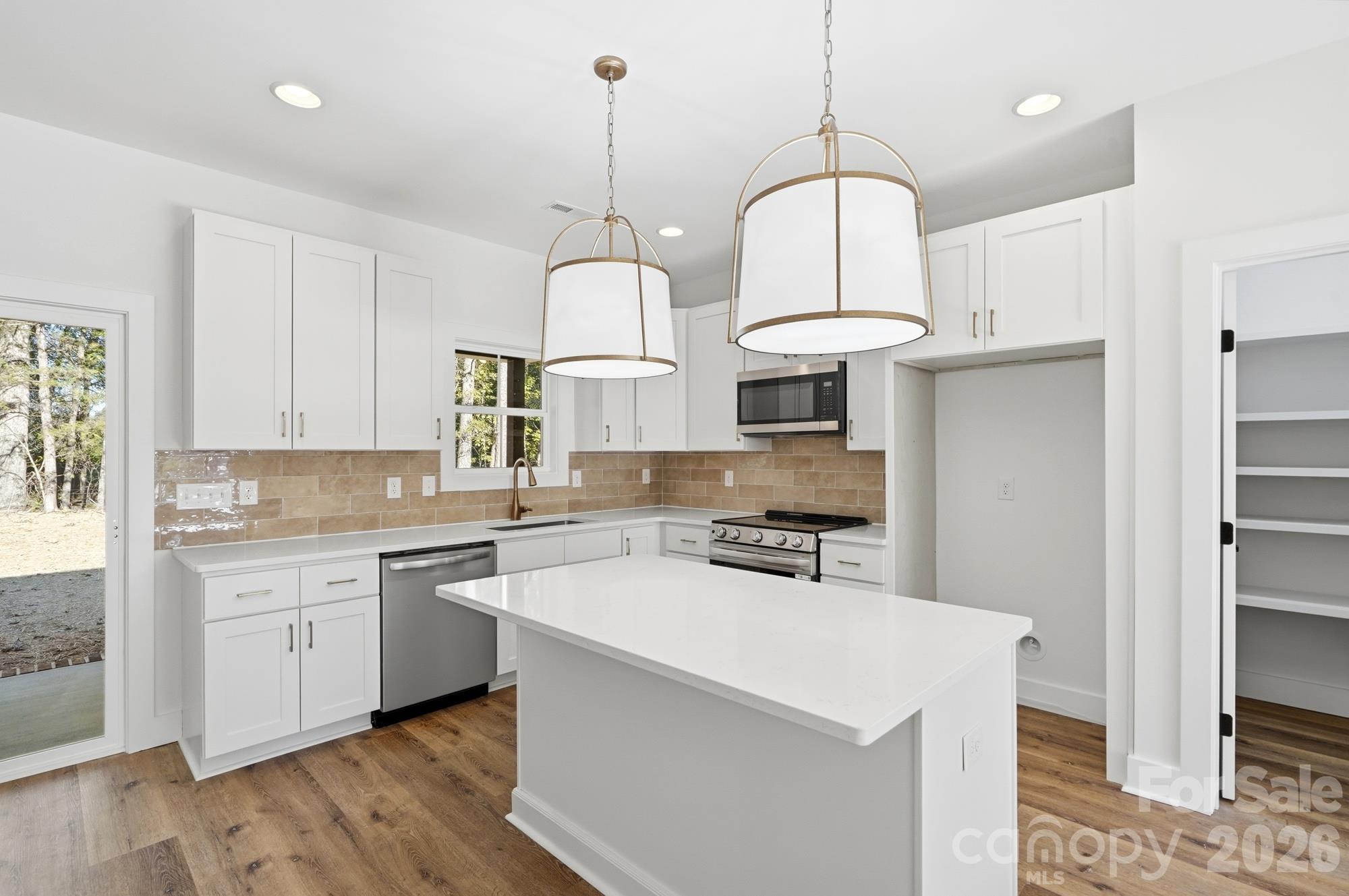 Single Family Residence at 867 Sorrel Lane, Oakboro, photo 3 of 34