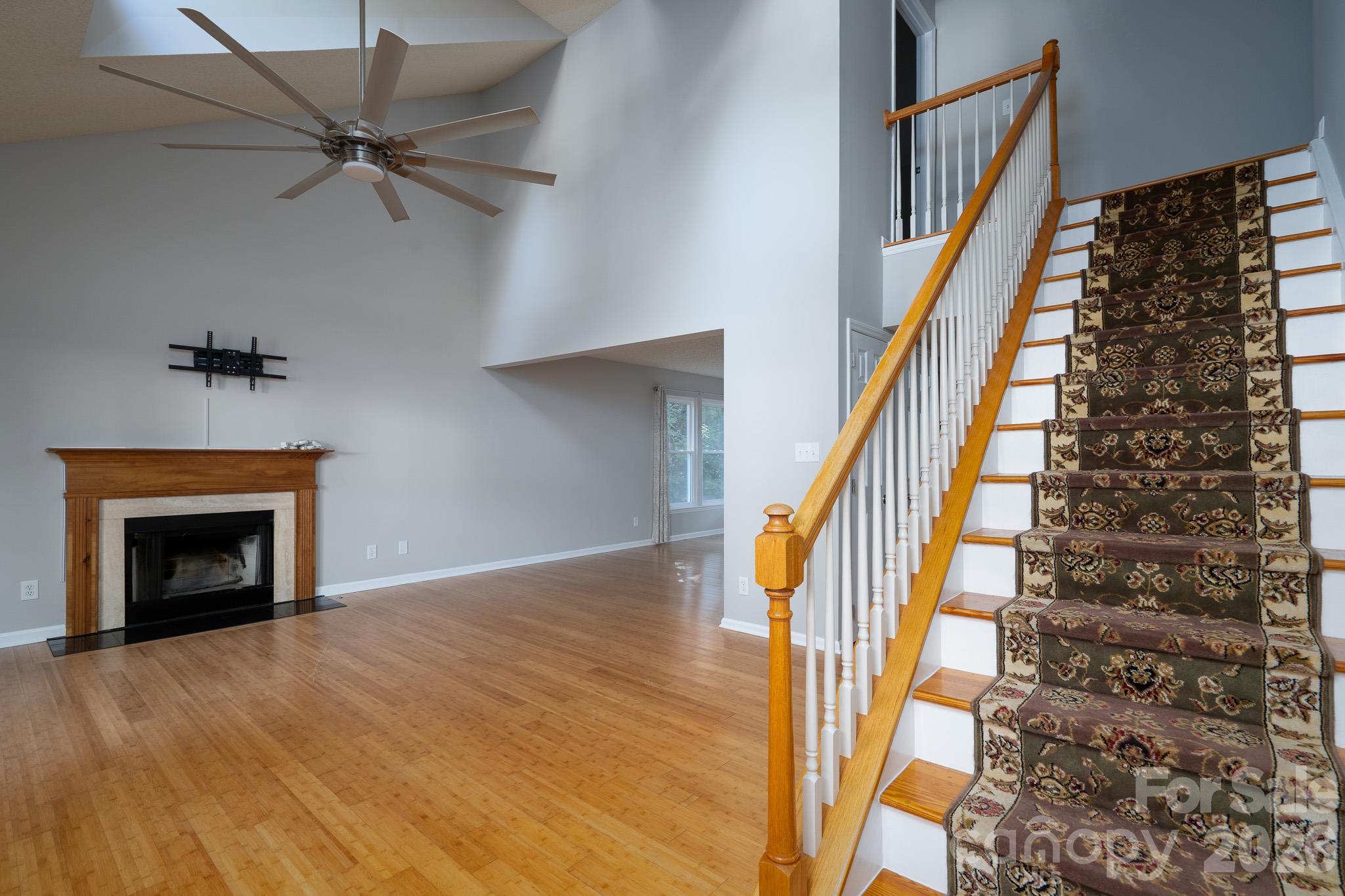 Single Family Residence at 5418 Groveton Court, Charlotte, photo 10 of 43