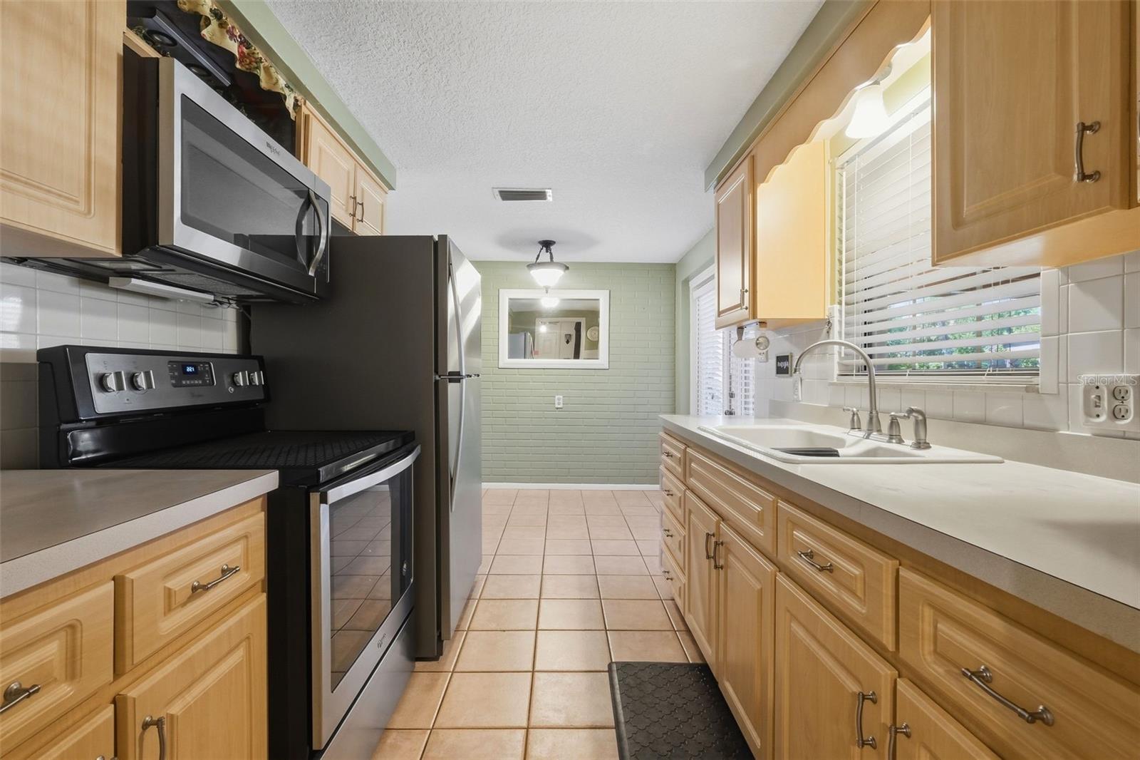 Single Family Residence at 6155 ILLINOIS AVE, NEW PORT RICHEY, photo 20 of 61