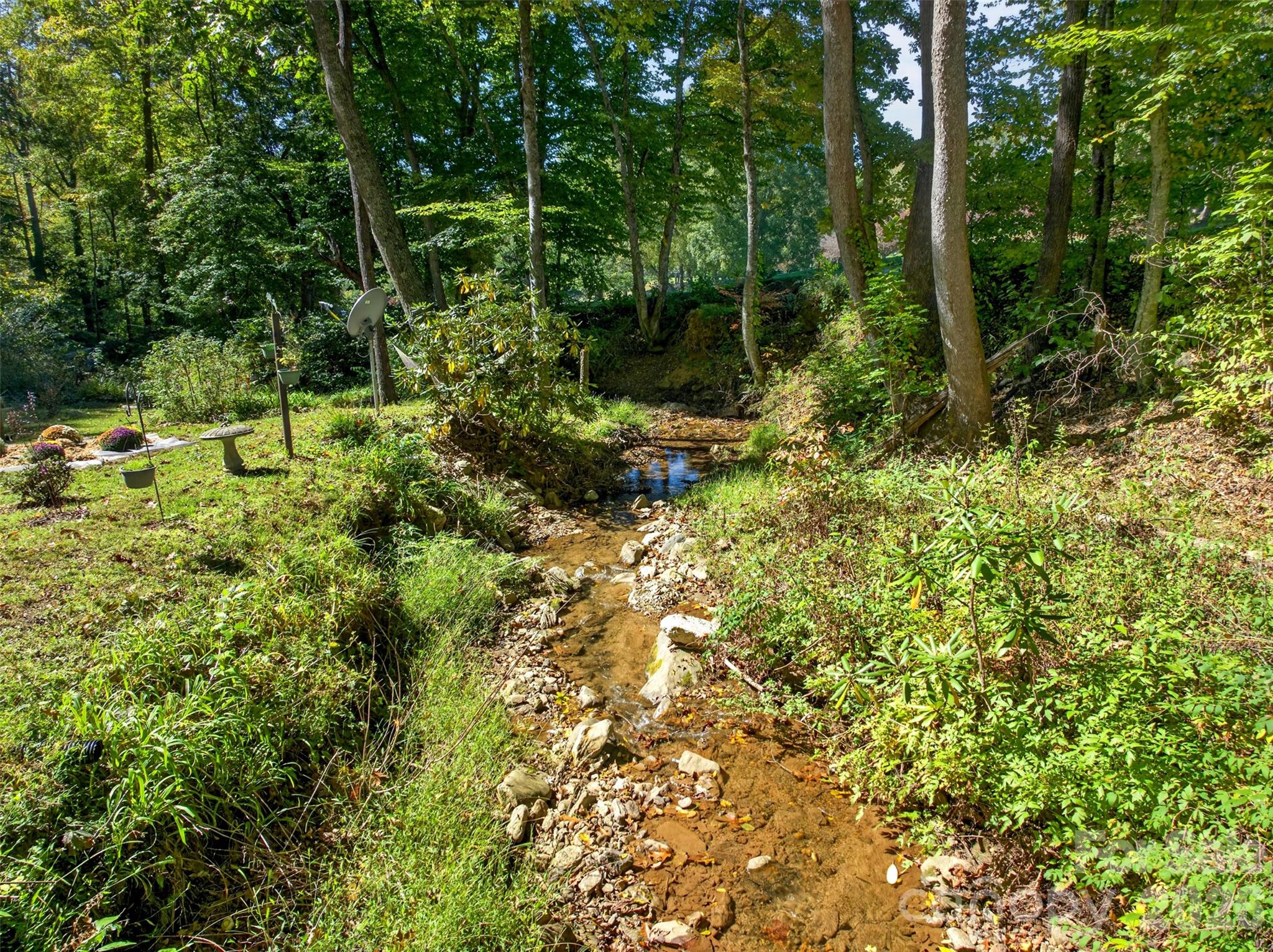 Bustling Creek - 180 Divot Drive, Canton