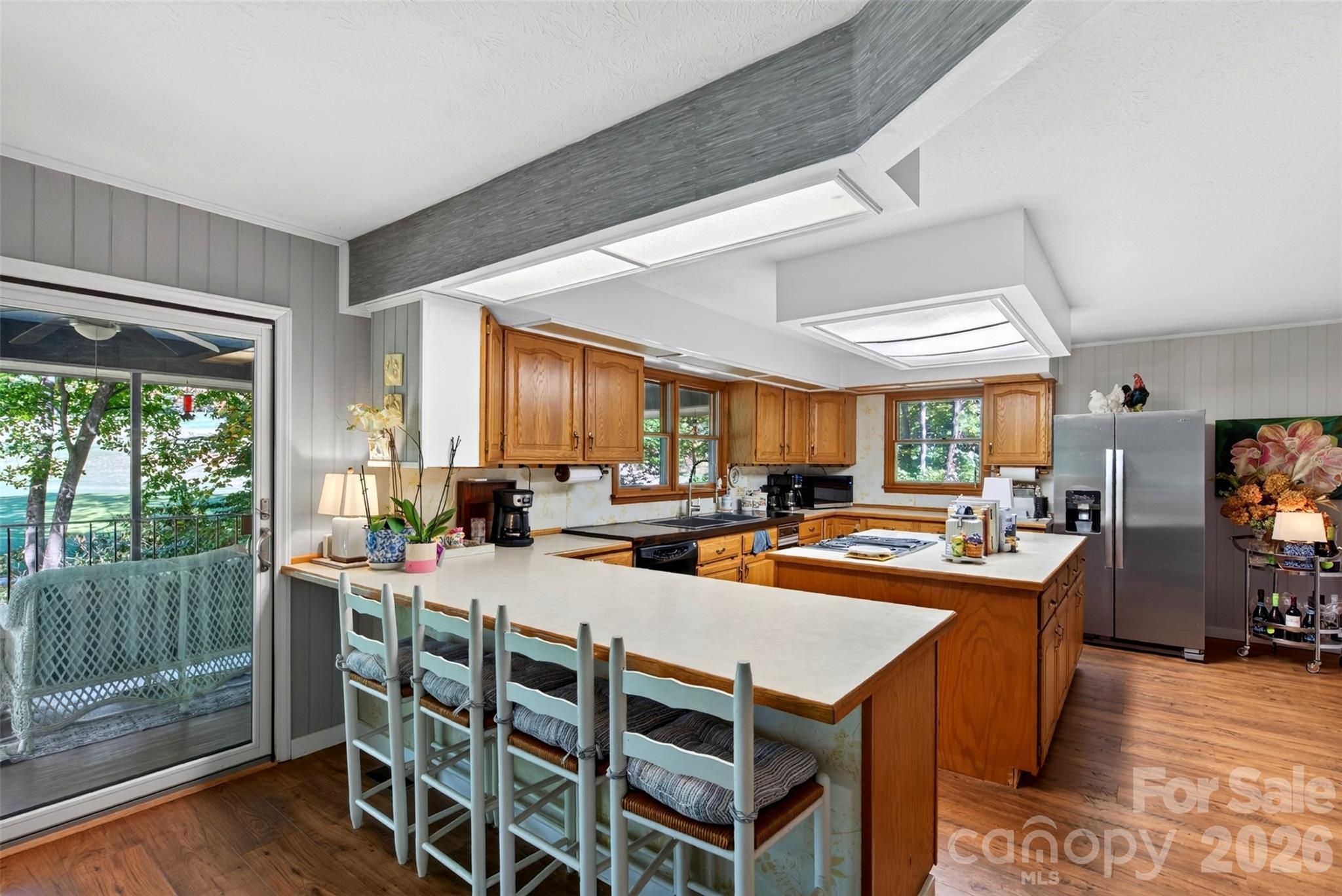 Kitchen - 180 Divot Drive, Canton