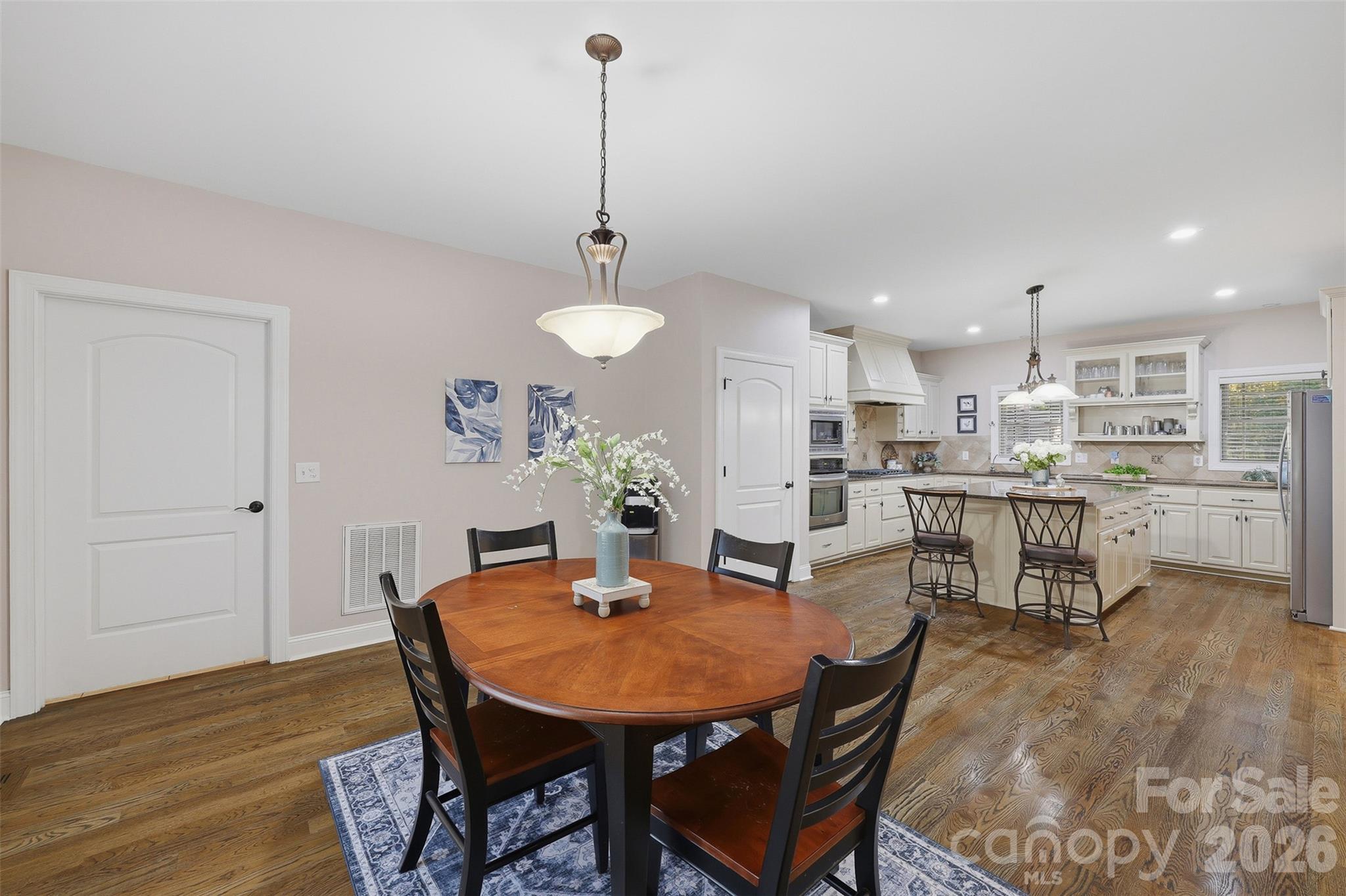 Single Family Residence at 1163 Willow Creek Drive, Newton, photo 16 of 45