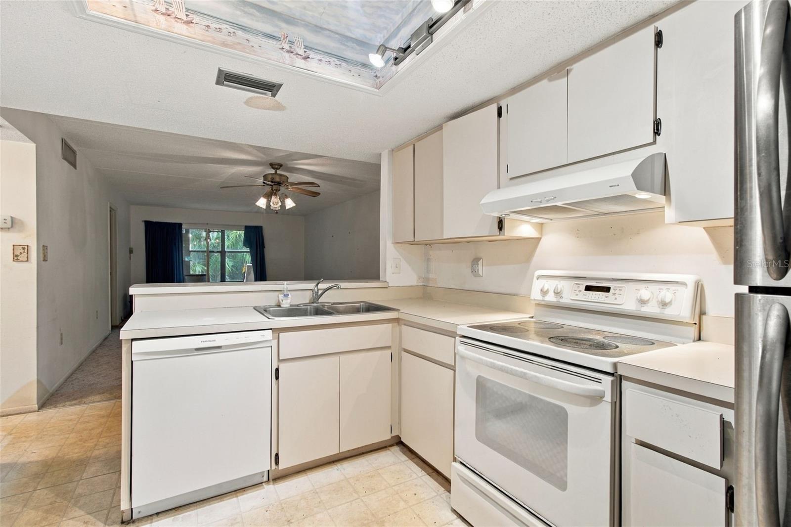 Condominium at 131 CYPRESS LN #131, OLDSMAR, photo 21 of 77