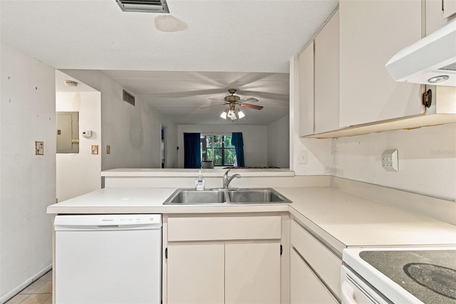 Condominium at 131 CYPRESS LN #131, OLDSMAR, photo 22 of 77