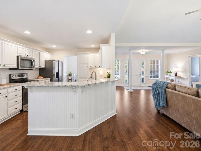 Single Family Residence at 5100 Basswood Drive, Concord, photo 8 of 33