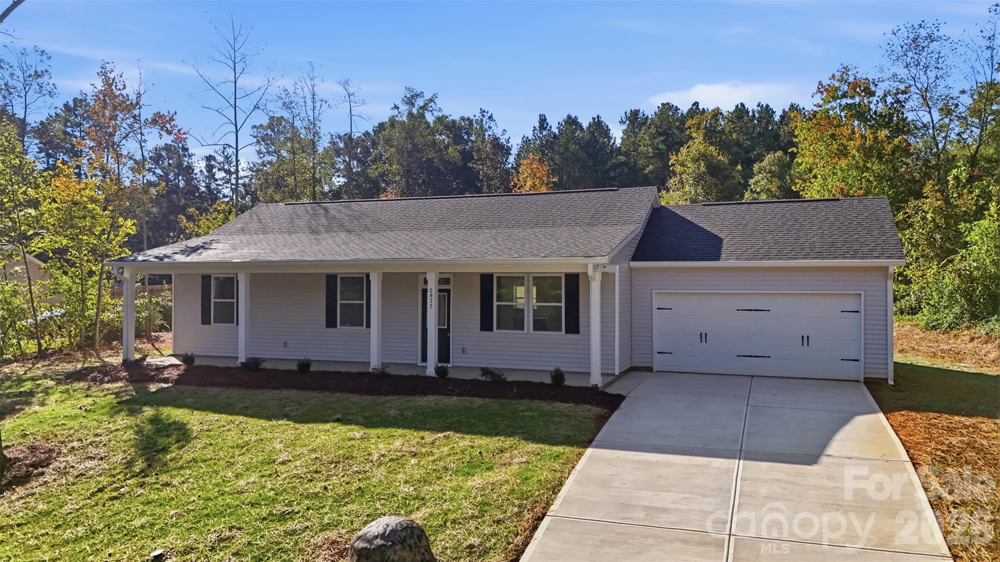 Single Family Residence at 2935 Heavners Farm Court, Lincolnton, photo 3 of 25