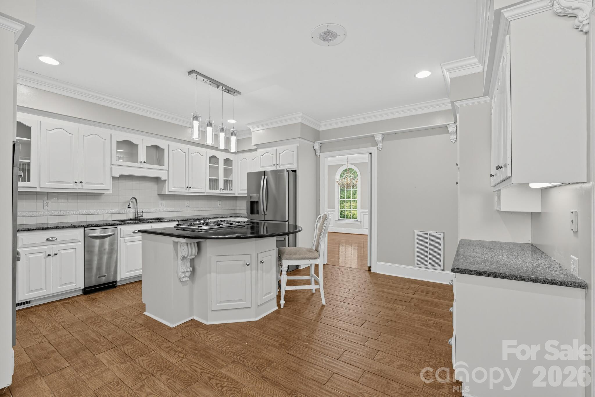 Single Family Residence at 1933 Tara Trail, Lancaster, photo 26 of 48
