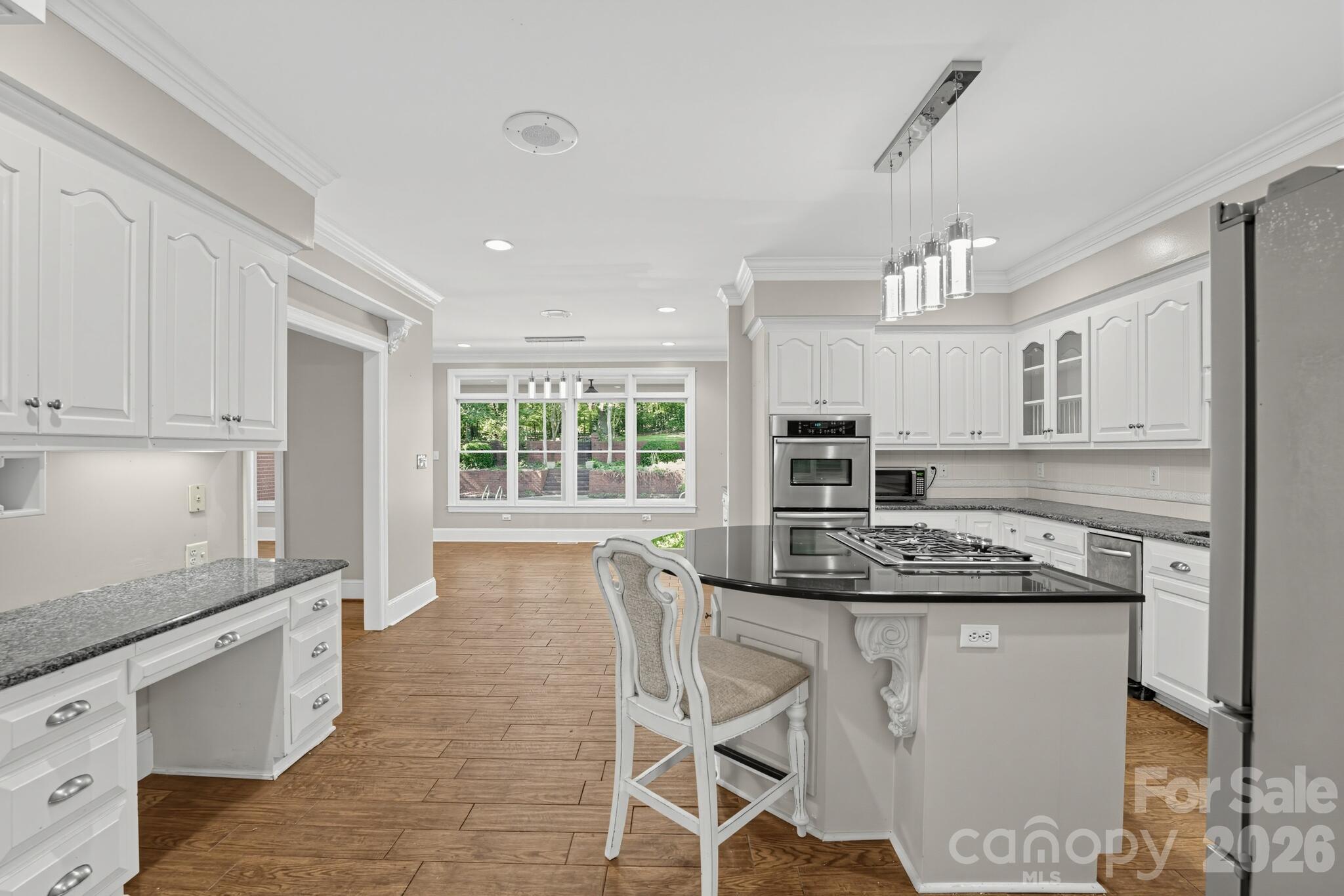Single Family Residence at 1933 Tara Trail, Lancaster, photo 28 of 48