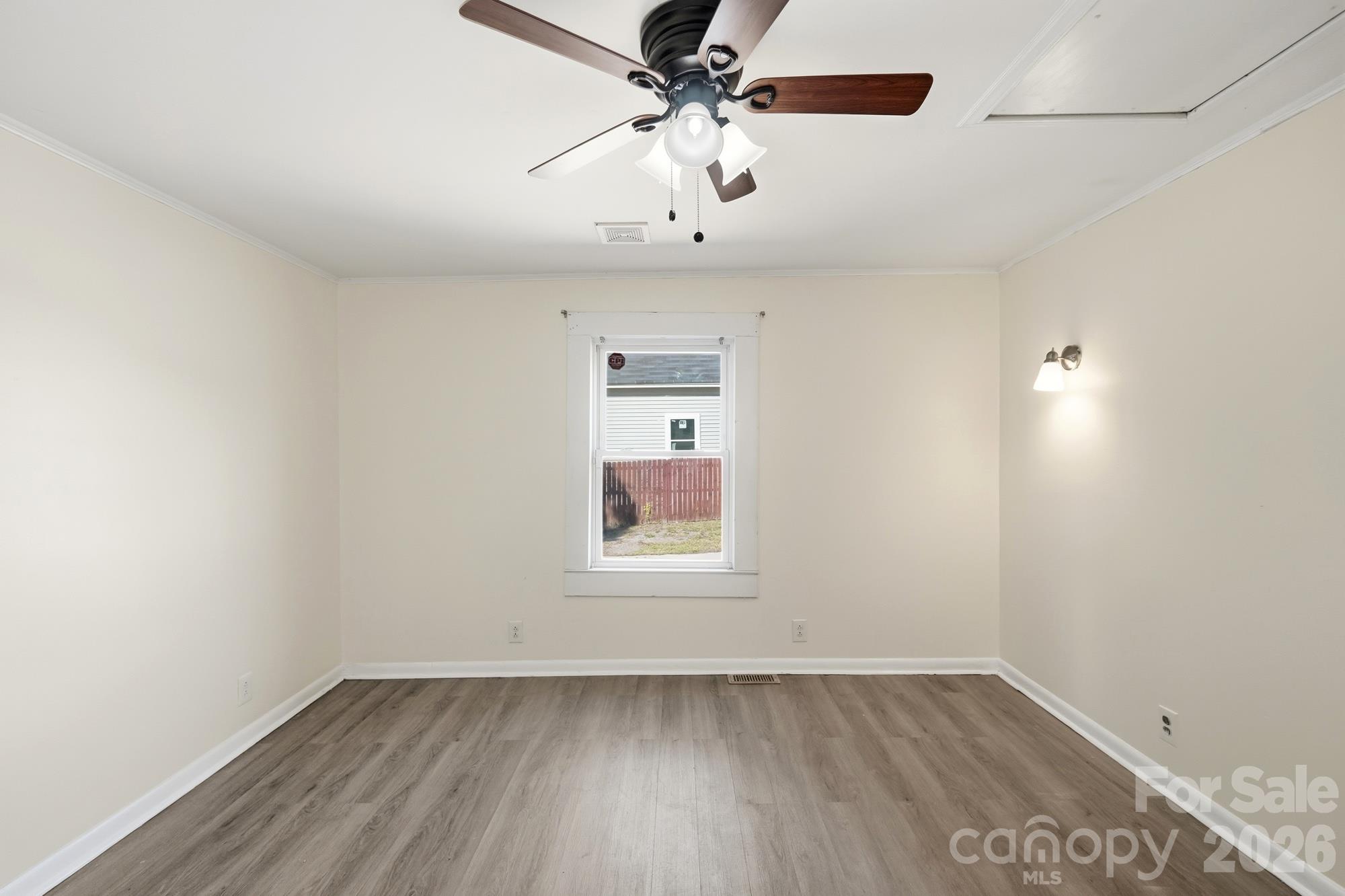 Single Family Residence at 938 E White Street, Rock Hill, photo 10 of 13