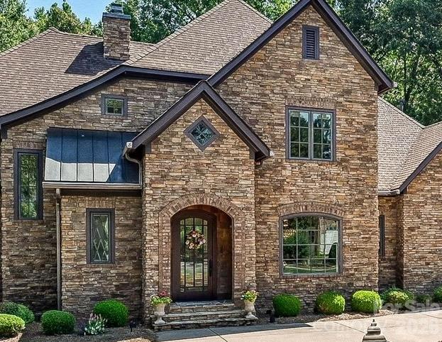 Front Entry - 2320 Brawinal Court, Monroe