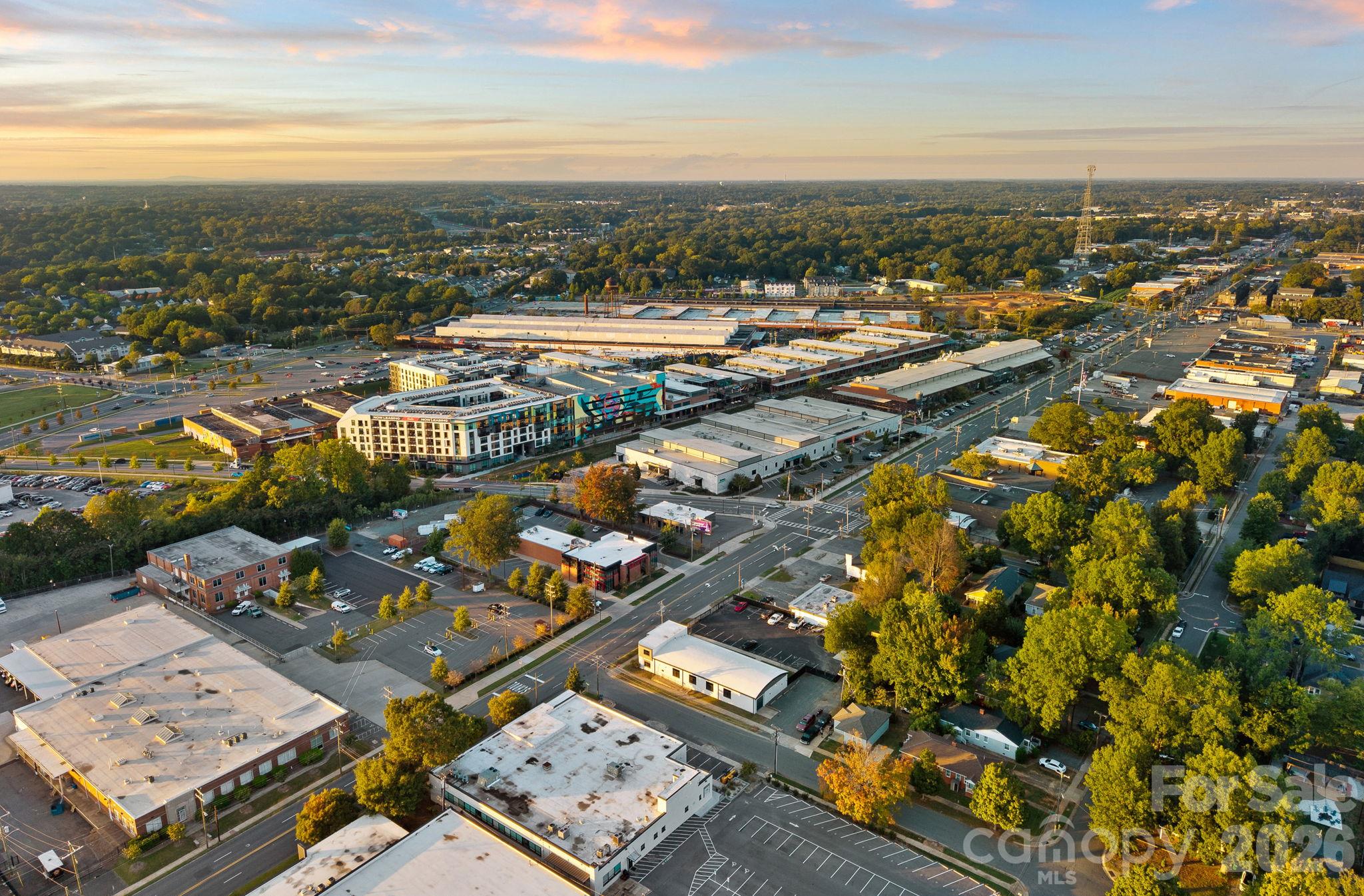 walkable to Camp North End - 413 Plymouth Avenue, Charlotte