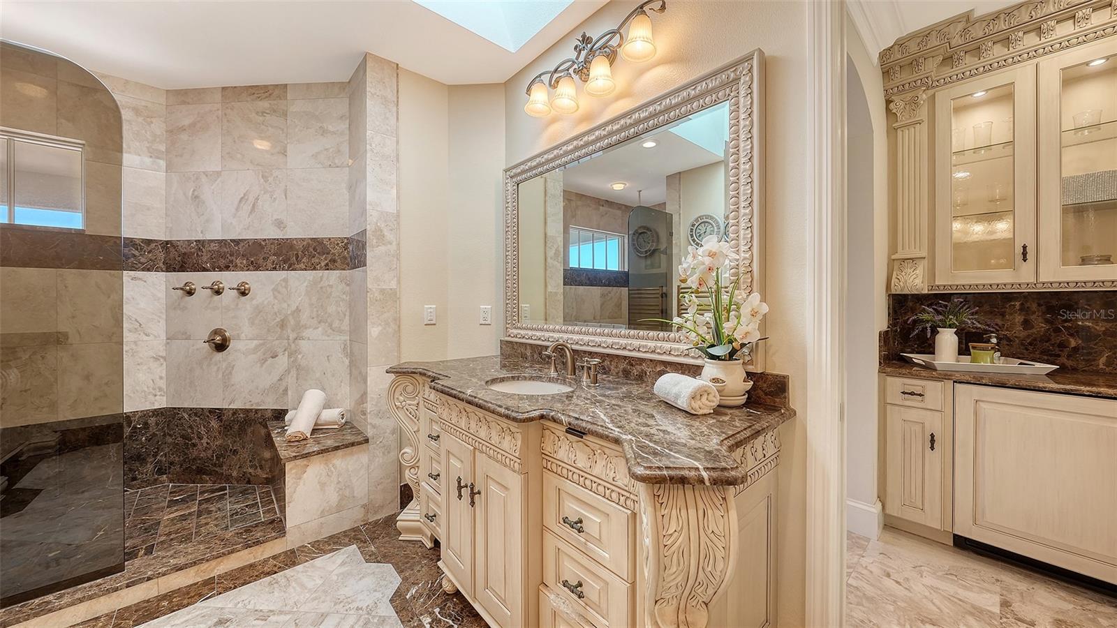 relaxing walk in shower with multi heads - 2115 LYCHEE LN, NOKOMIS