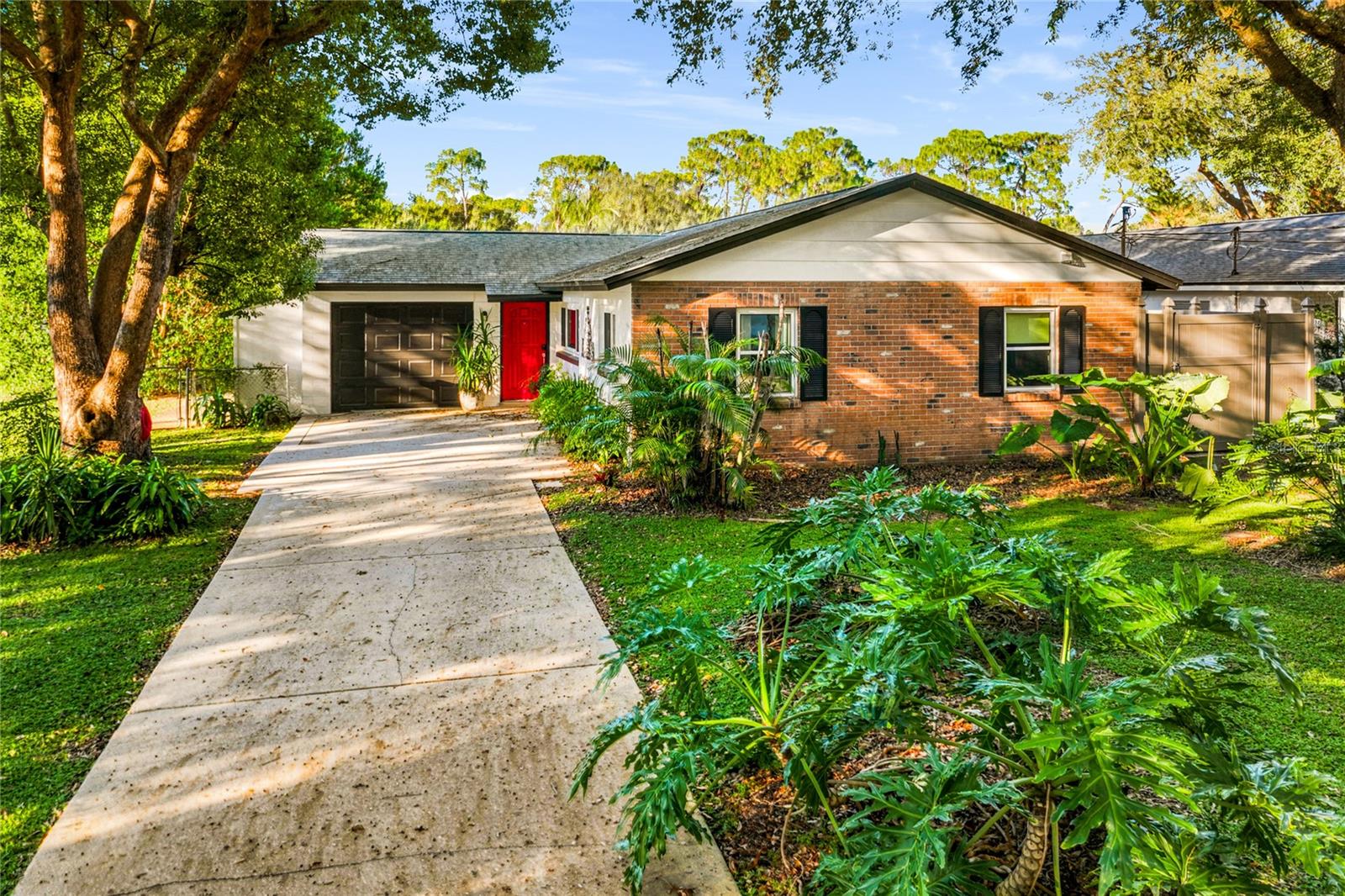 329 TANGERINE ST