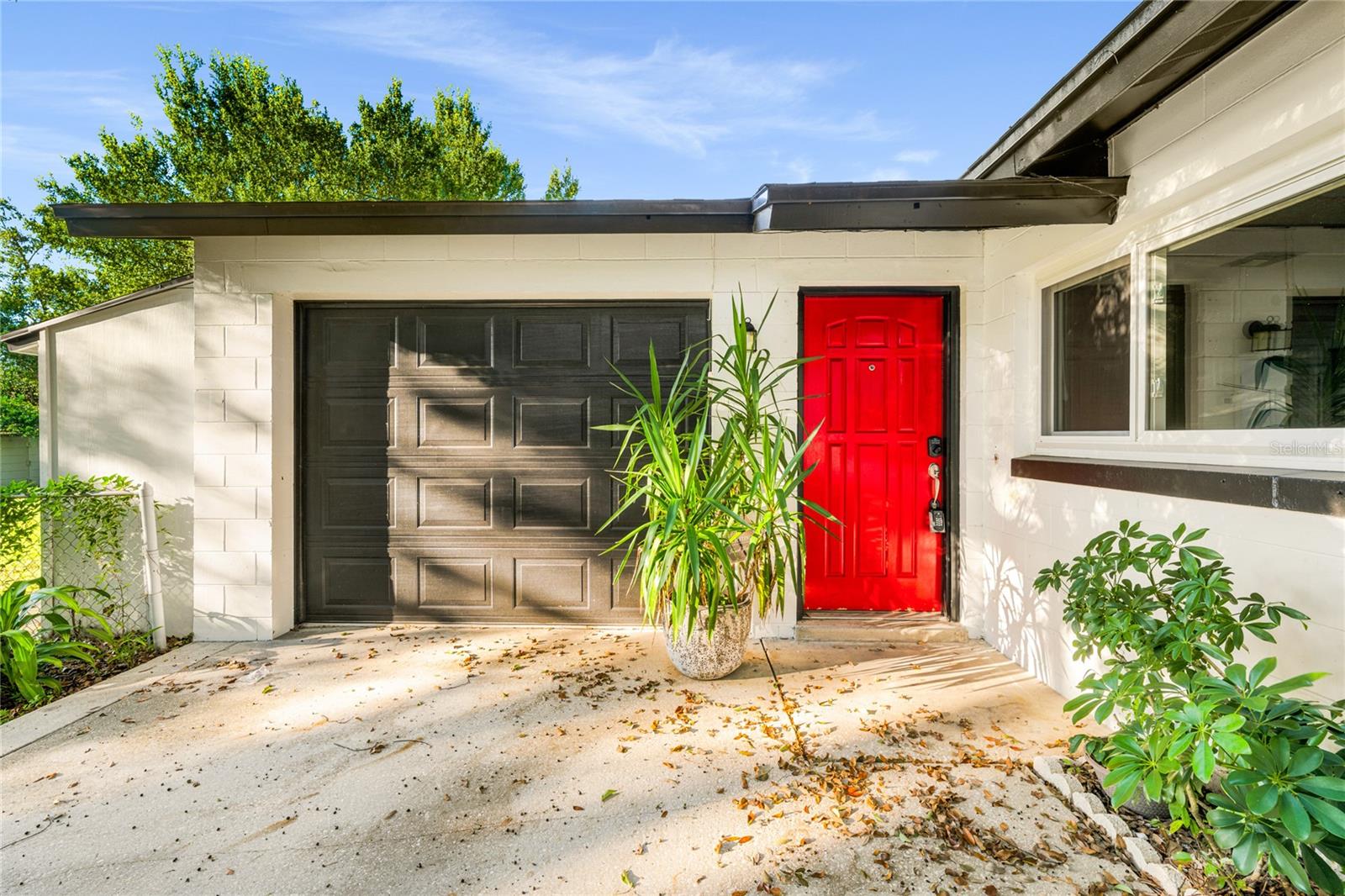 Single Family Residence at 329 TANGERINE ST, ALTAMONTE SPRINGS, photo 6 of 27