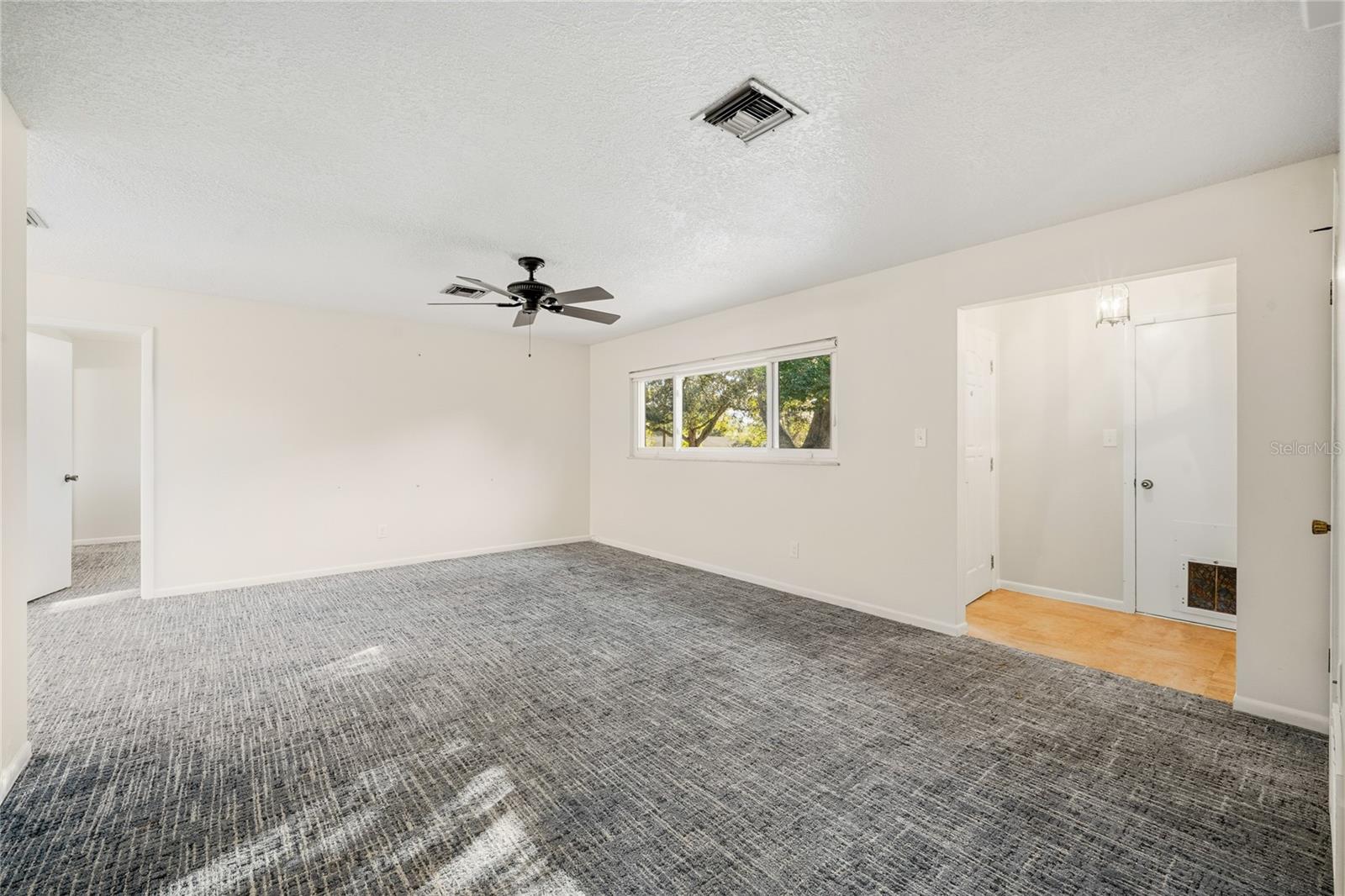Single Family Residence at 329 TANGERINE ST, ALTAMONTE SPRINGS, photo 7 of 27