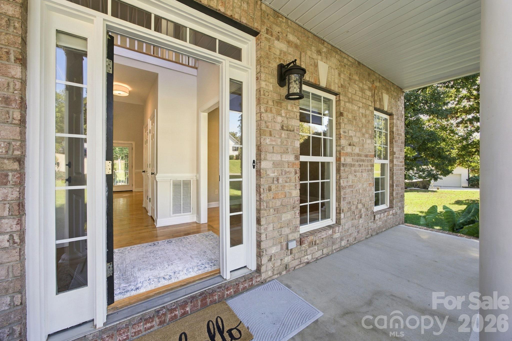 Single Family Residence at 214 Harbor Landing Drive, Mooresville, photo 2 of 42
