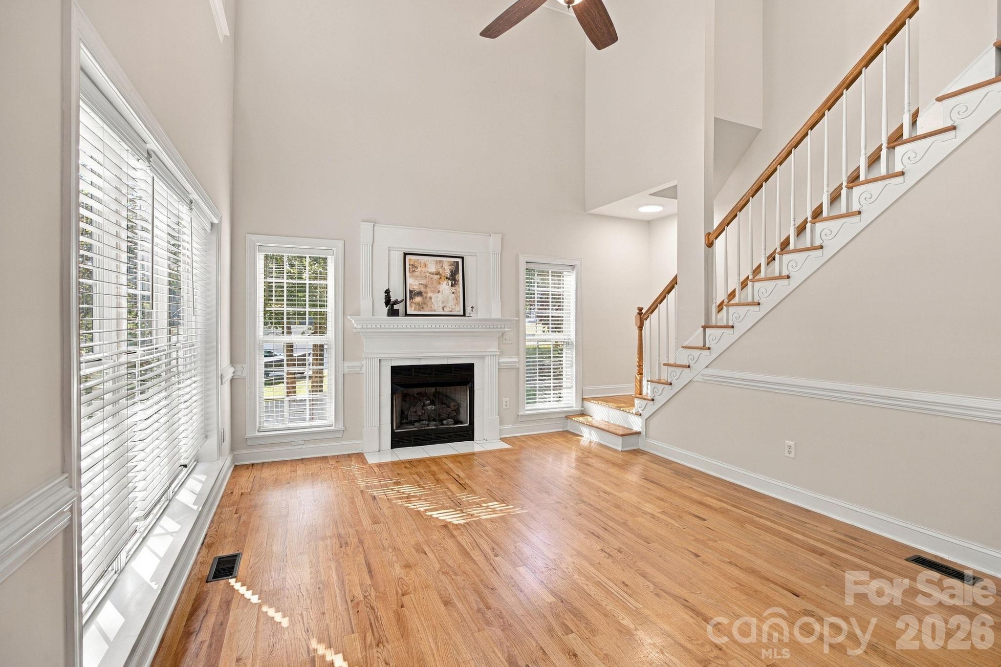 Single Family Residence at 214 Harbor Landing Drive, Mooresville, photo 9 of 42