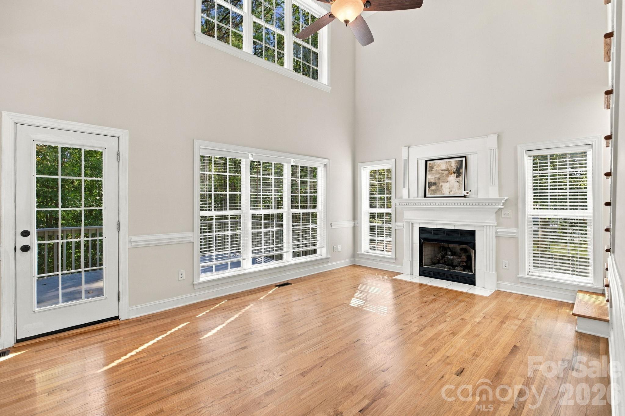 Single Family Residence at 214 Harbor Landing Drive, Mooresville, photo 10 of 42