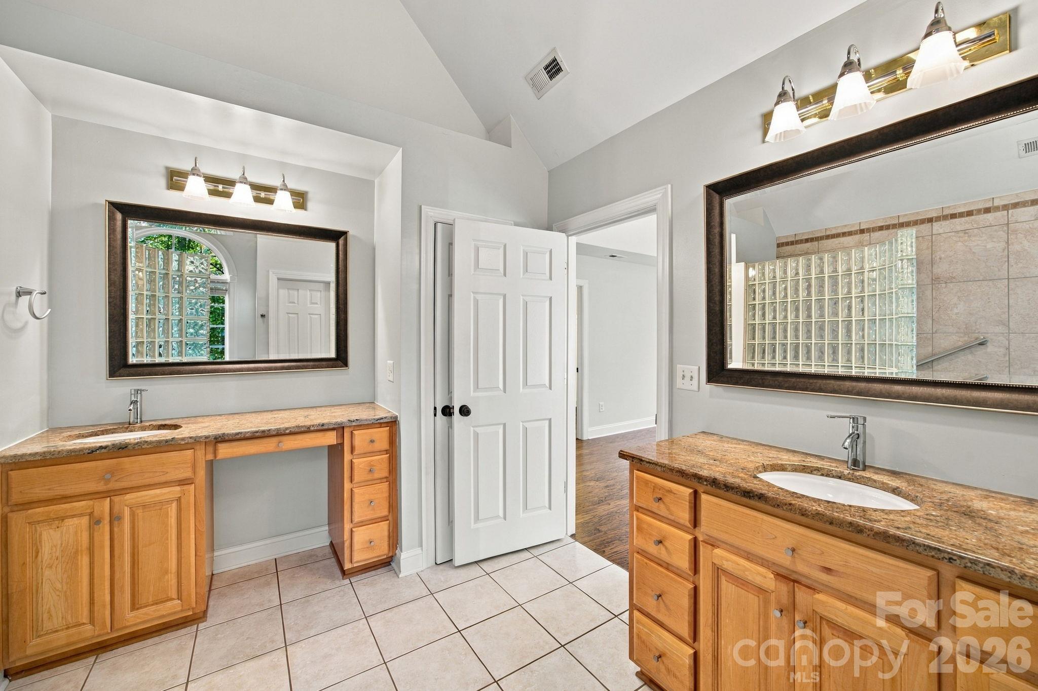 Single Family Residence at 214 Harbor Landing Drive, Mooresville, photo 24 of 42
