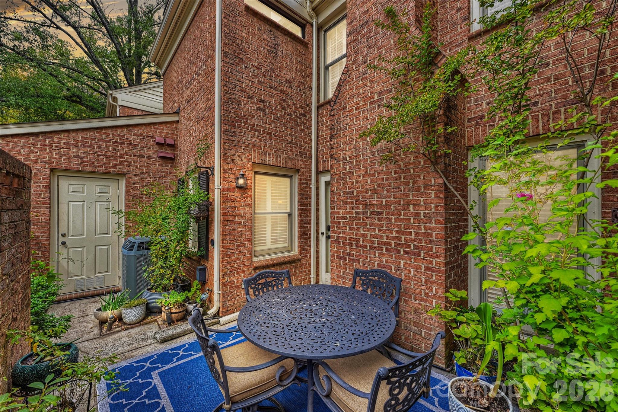 Condominium at 500 N Poplar Street, Charlotte, photo 28 of 35