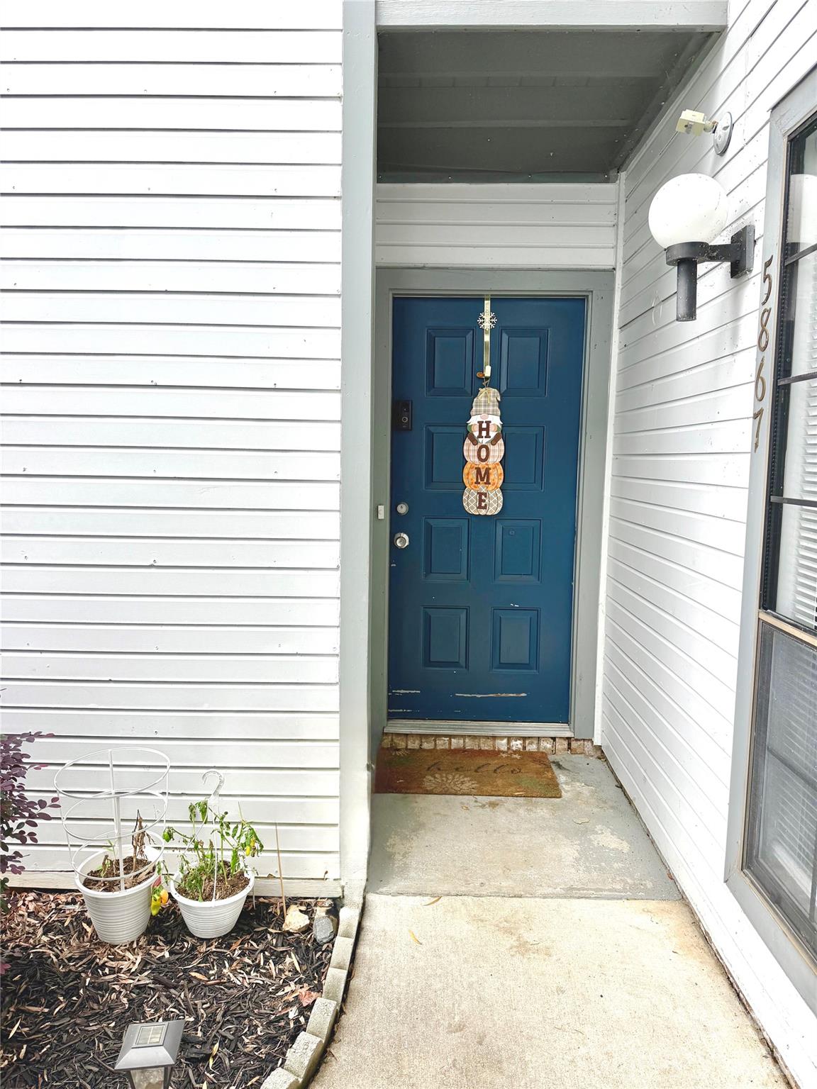 Condominium at 5867 Harris Grove Lane, Charlotte, photo 6 of 24