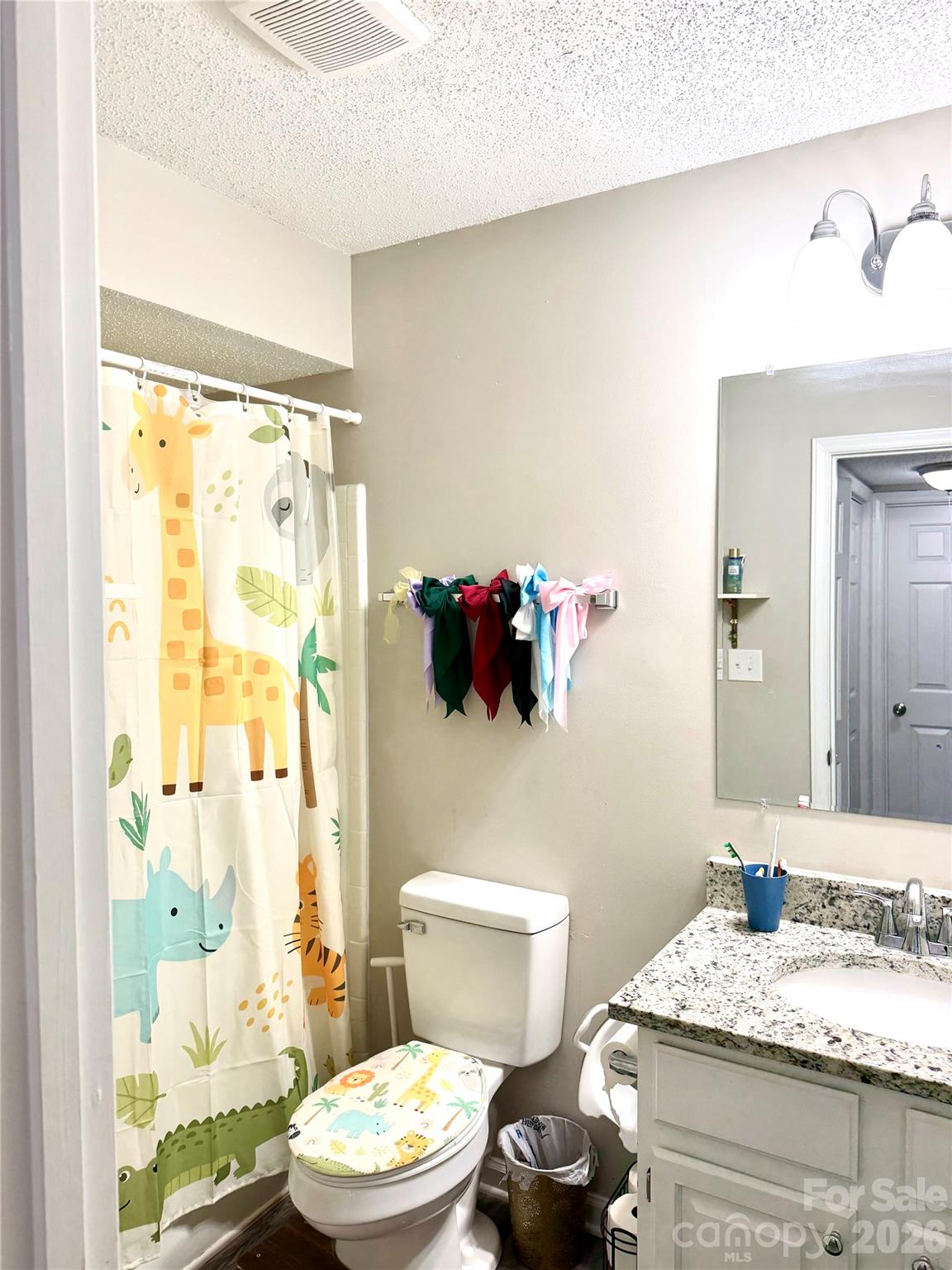 Condominium at 5867 Harris Grove Lane, Charlotte, photo 20 of 24