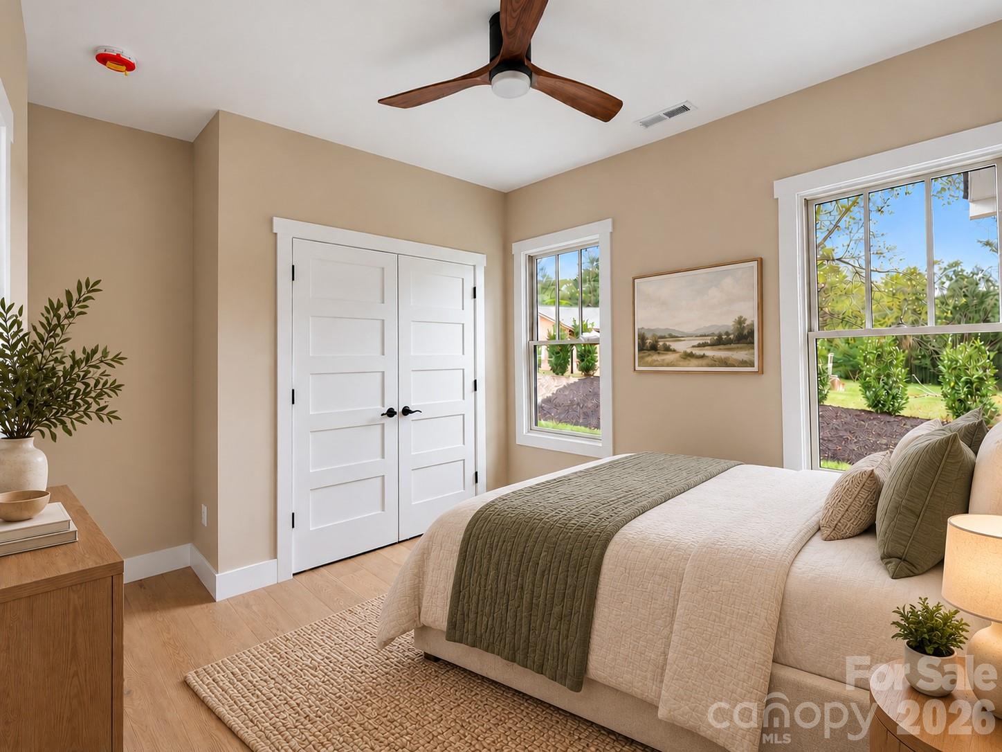 Photos AI Enhanced - 14 Olde Oak Court, Hendersonville