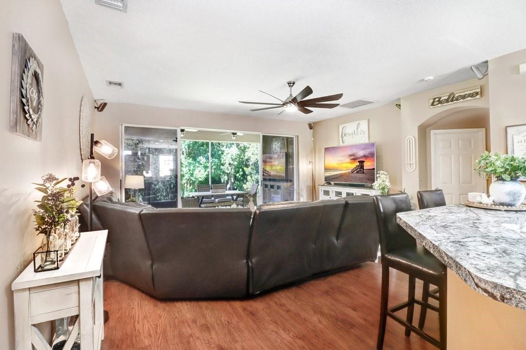 Living room with view to the back yard - 3876 WHISTLEWOOD CIR, LAKELAND