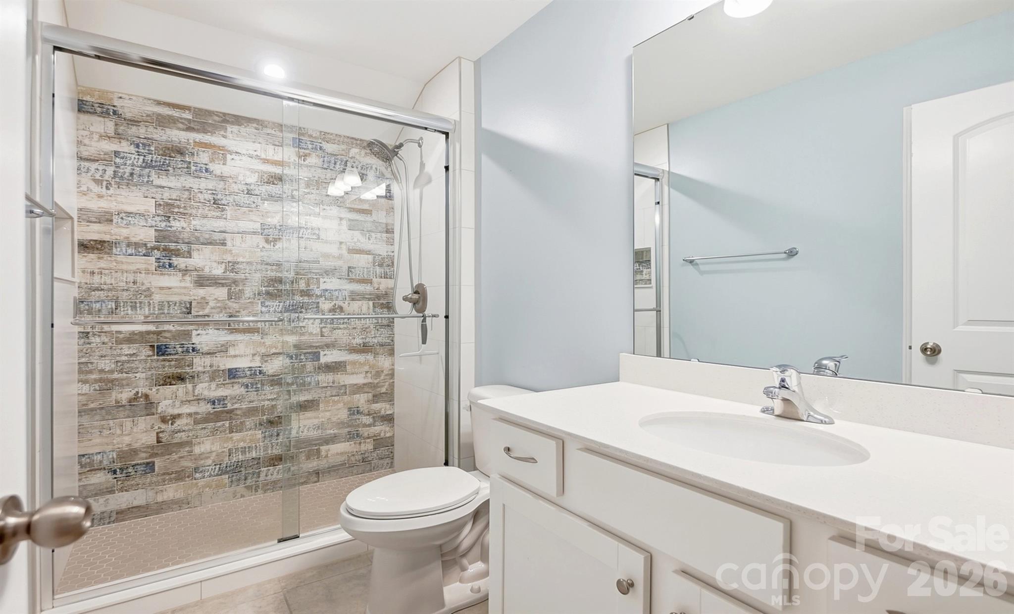 2nd Primary Suite/Guest Suite Bathroom - 1403 Laggan Lane, Indian Trail