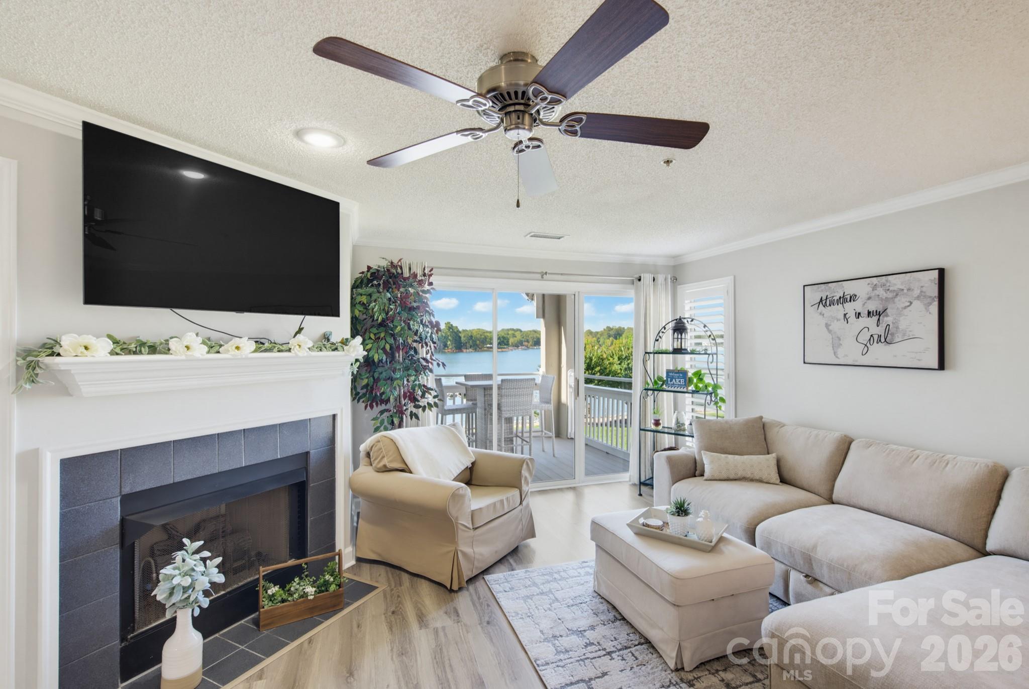 Condominium at 1338 Torrence Circle, Davidson, photo 8 of 48