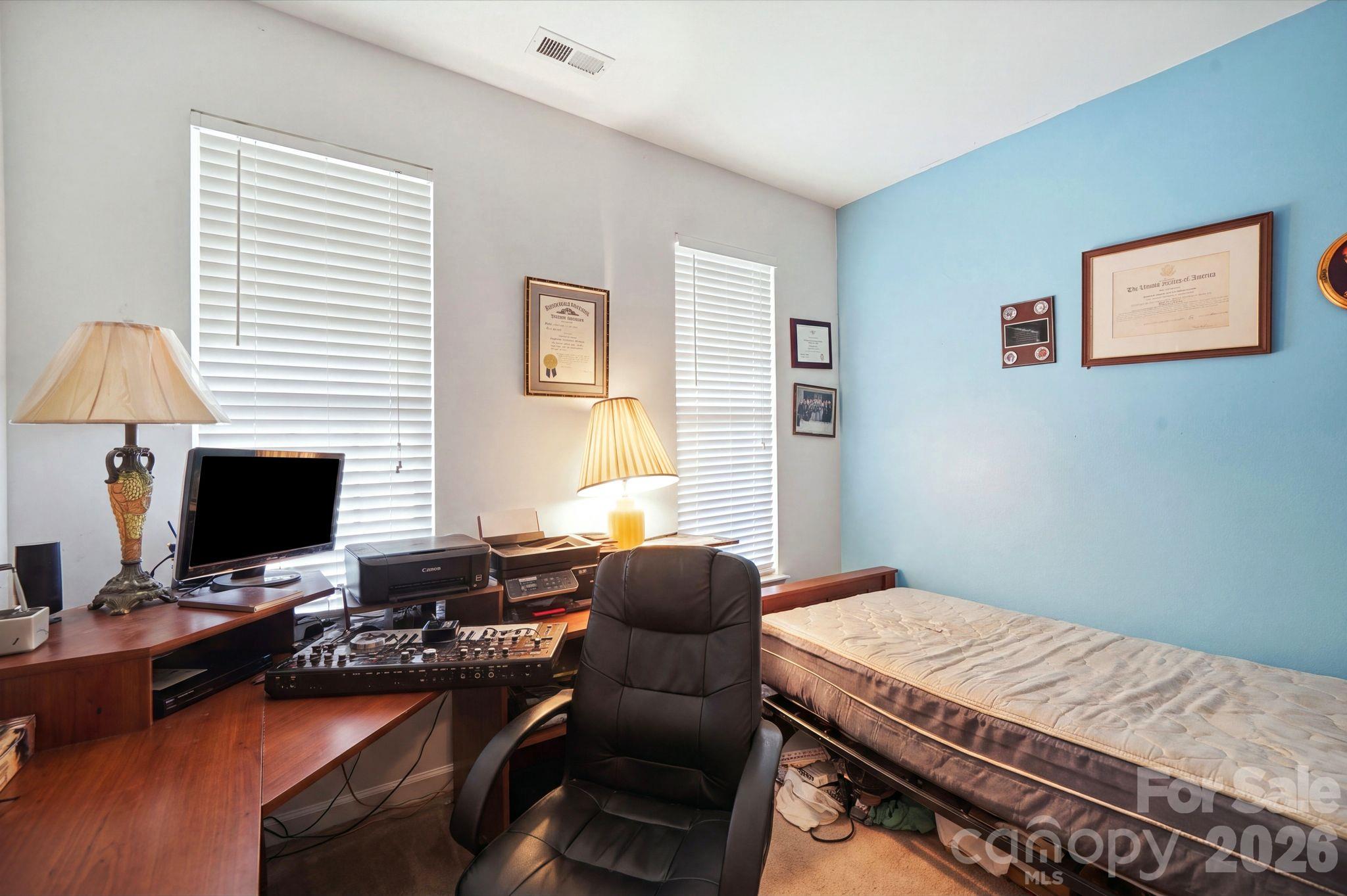 Single Family Residence at 10212 Billingham Drive, Charlotte, photo 33 of 44