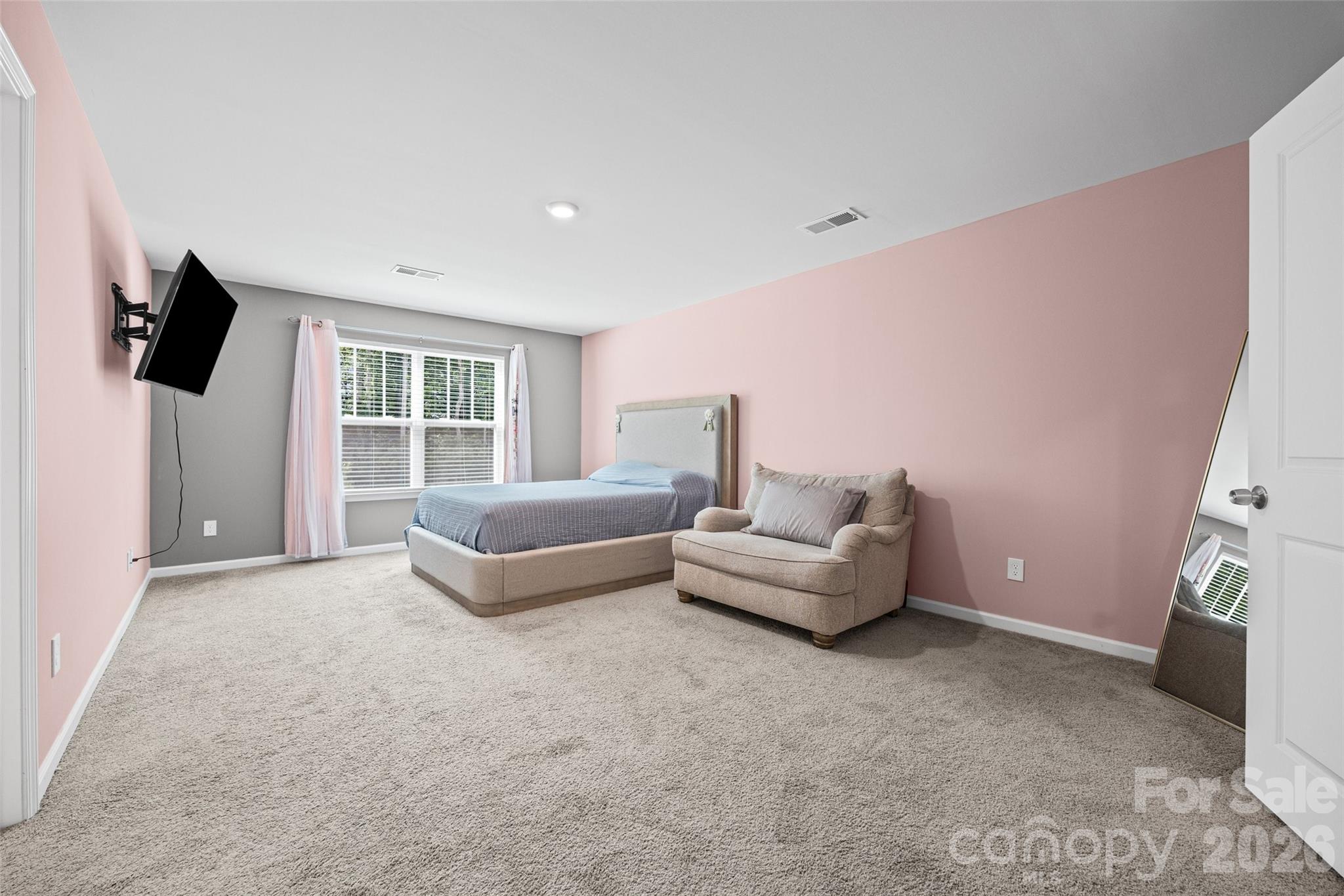 Single Family Residence at 3623 Azalea Ridge Drive, Mount Holly, photo 17 of 31