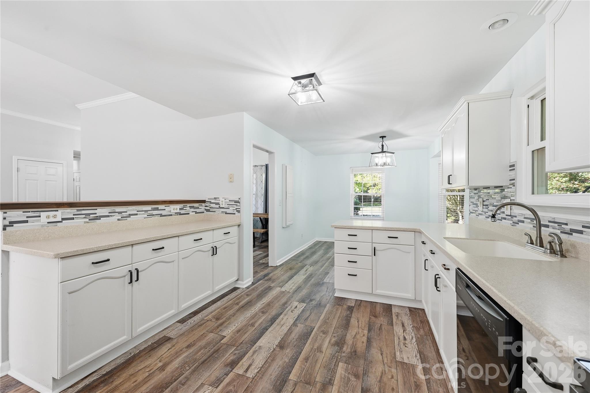 Single Family Residence at 380 Reed Creek Road, Mooresville, photo 12 of 44