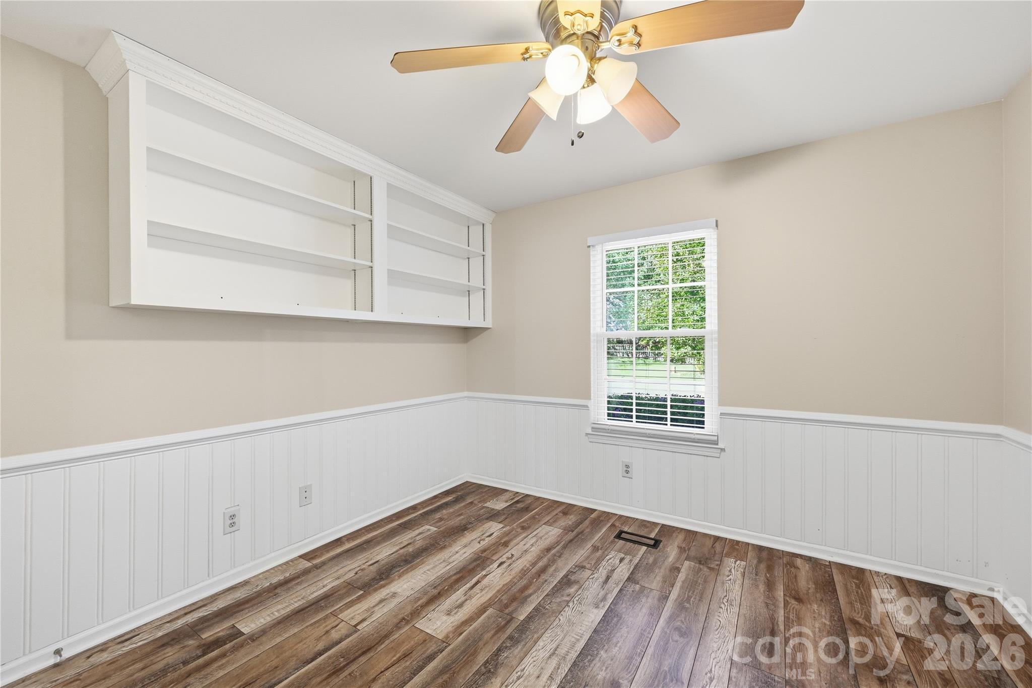 Single Family Residence at 380 Reed Creek Road, Mooresville, photo 18 of 44