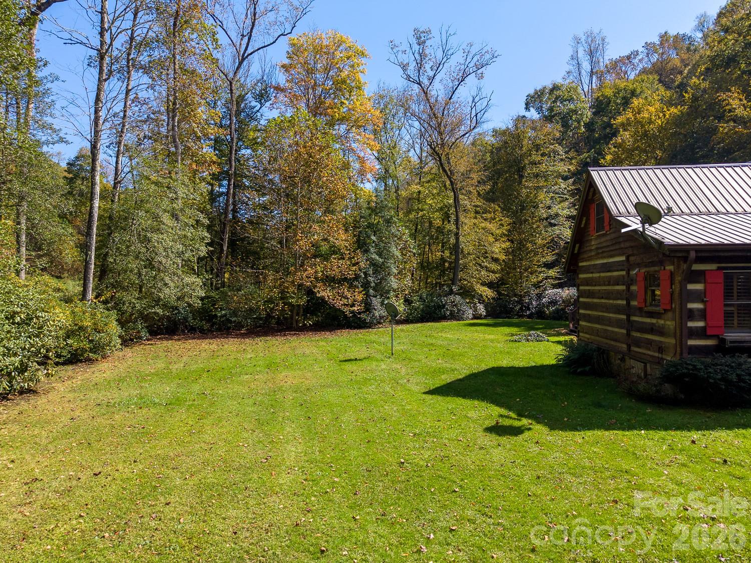 Single Family Residence at 7810 Little Snowbird Road, Robbinsville, photo 10 of 91
