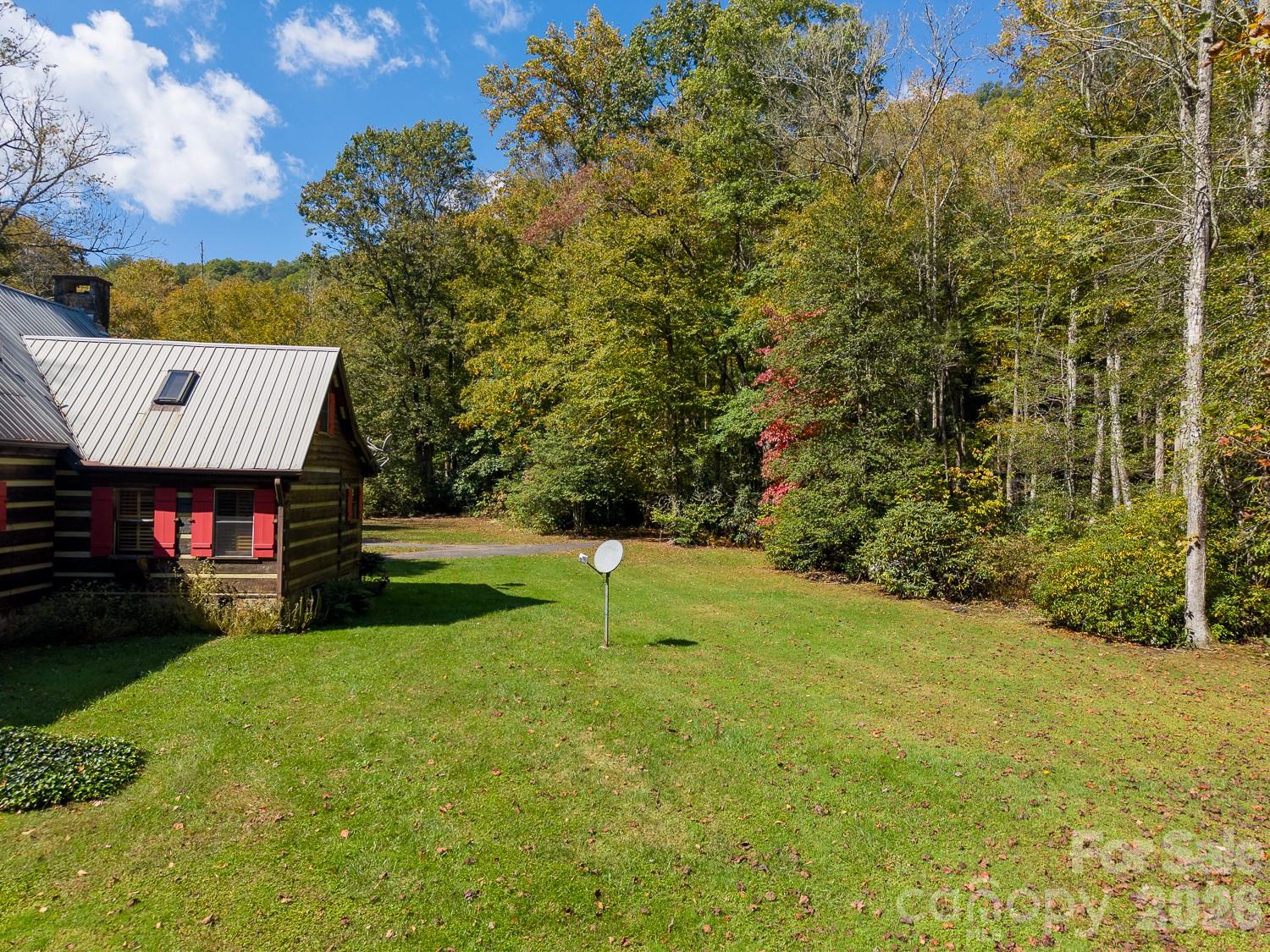 Single Family Residence at 7810 Little Snowbird Road, Robbinsville, photo 12 of 91