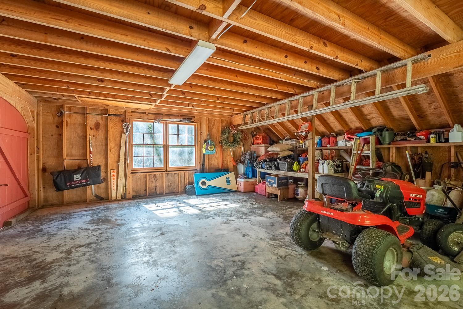Single Family Residence at 7810 Little Snowbird Road, Robbinsville, photo 20 of 91
