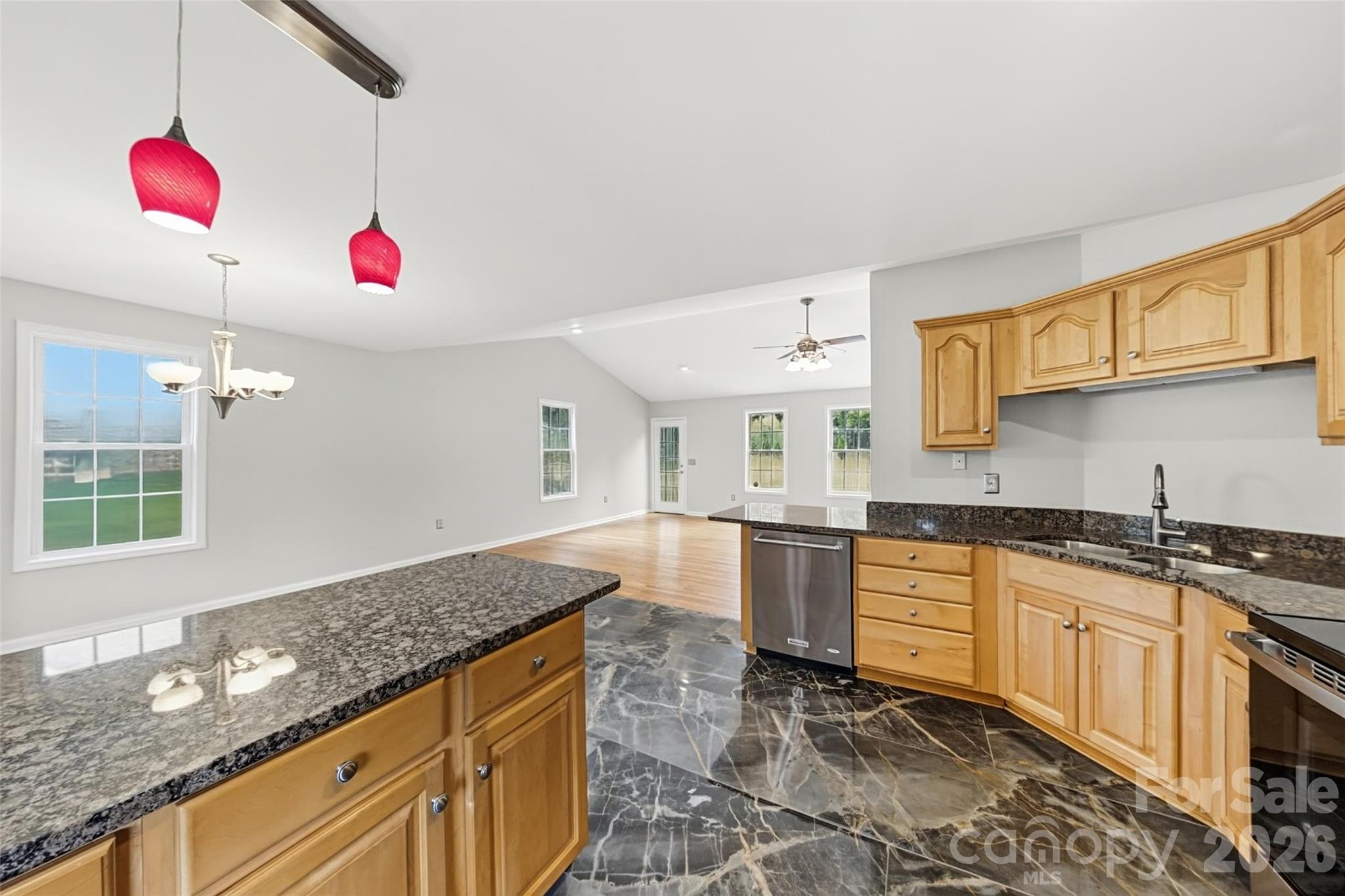Single Family Residence at 192 Olympia Drive, Mooresville, photo 7 of 27